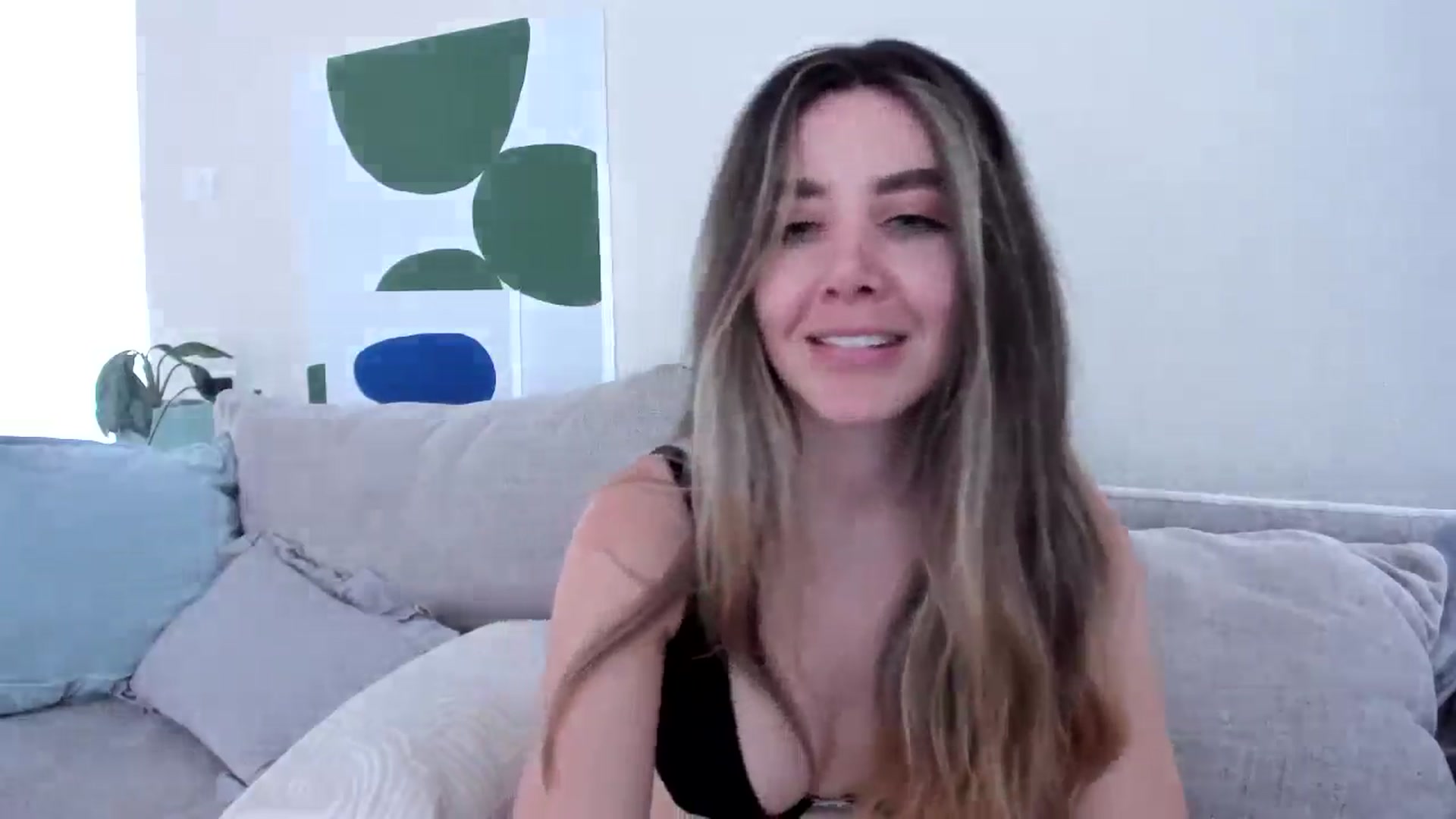 Gallery image thumbnail from LauraVega's myfreecams stream on, 03/16/2025, 18:33 image 4 of 20