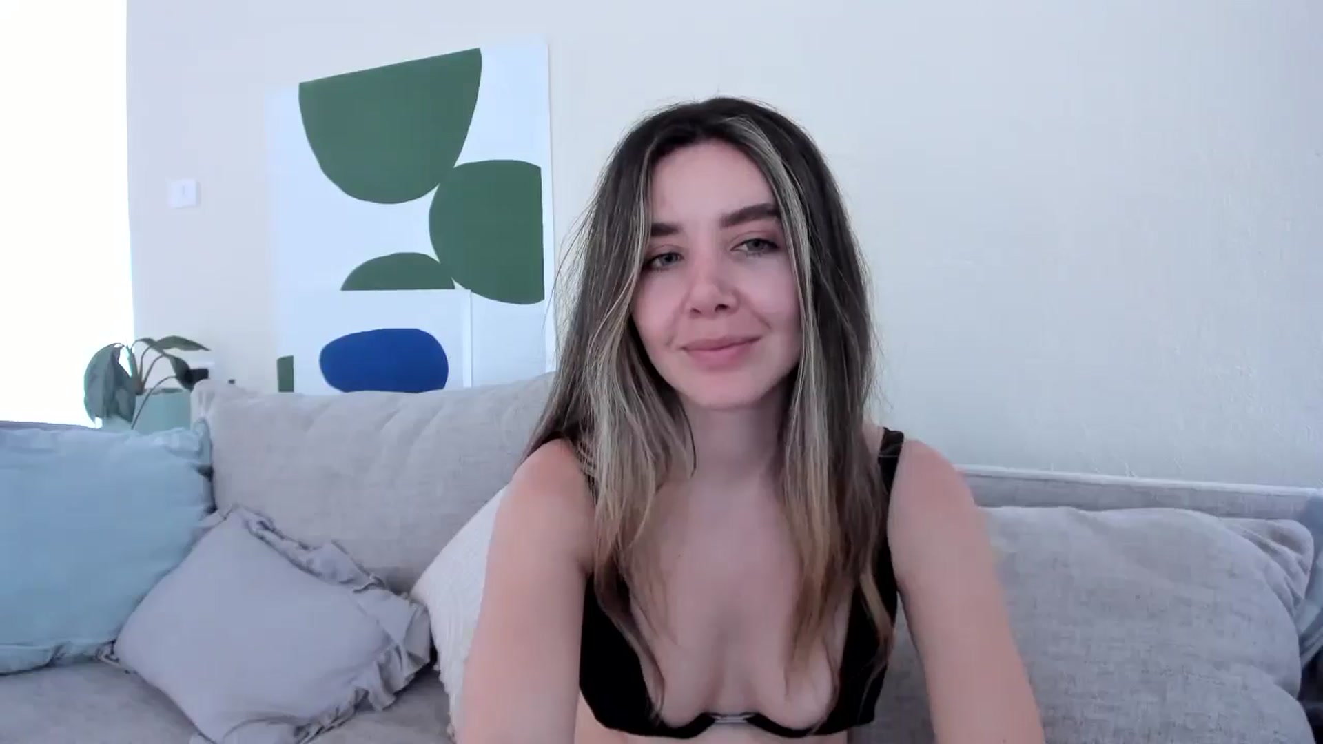 Gallery image thumbnail from LauraVega's myfreecams stream on, 03/16/2025, 18:33 image 10 of 20