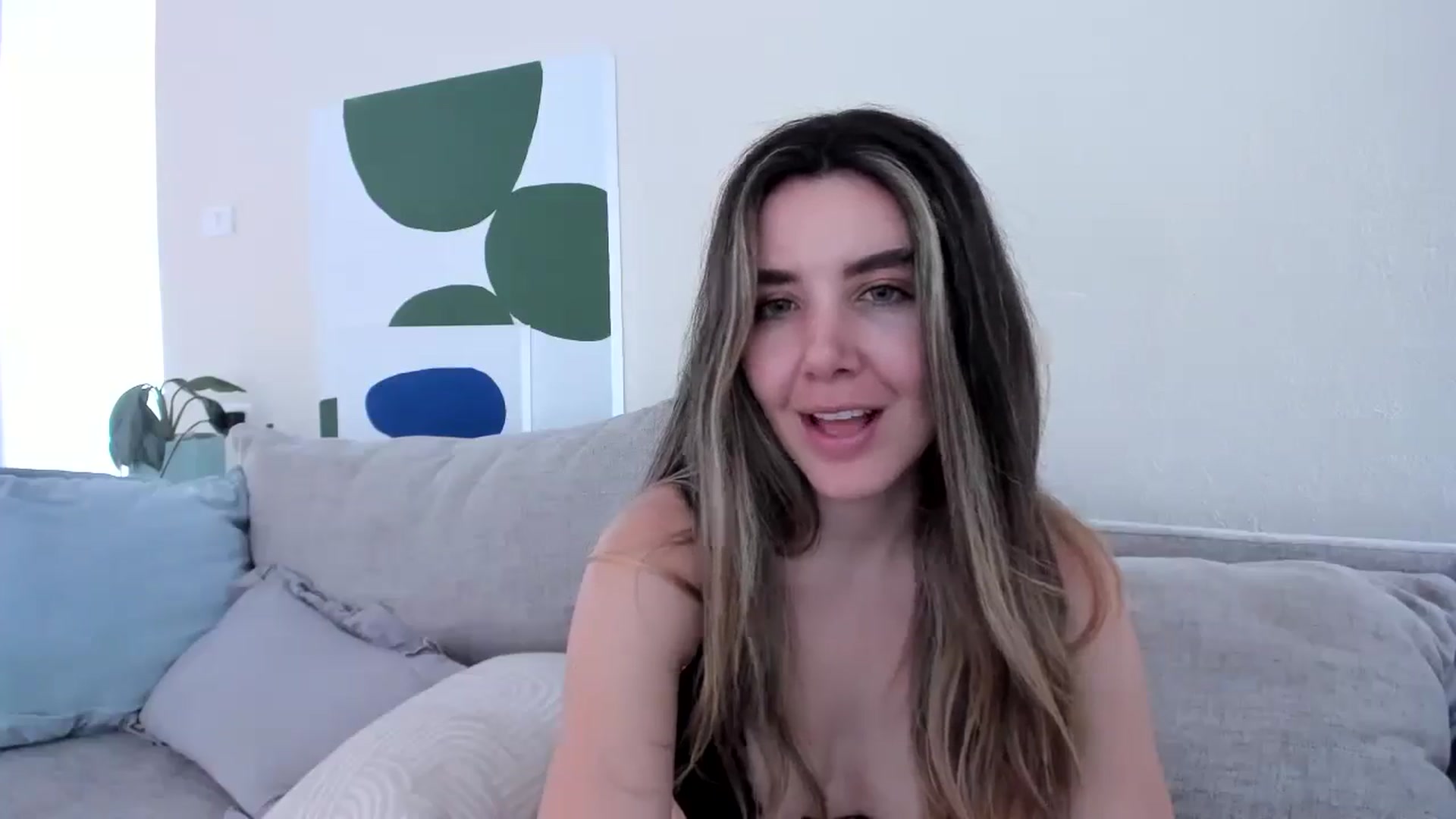 Gallery image thumbnail from LauraVega's myfreecams stream on, 03/16/2025, 18:33 image 2 of 20