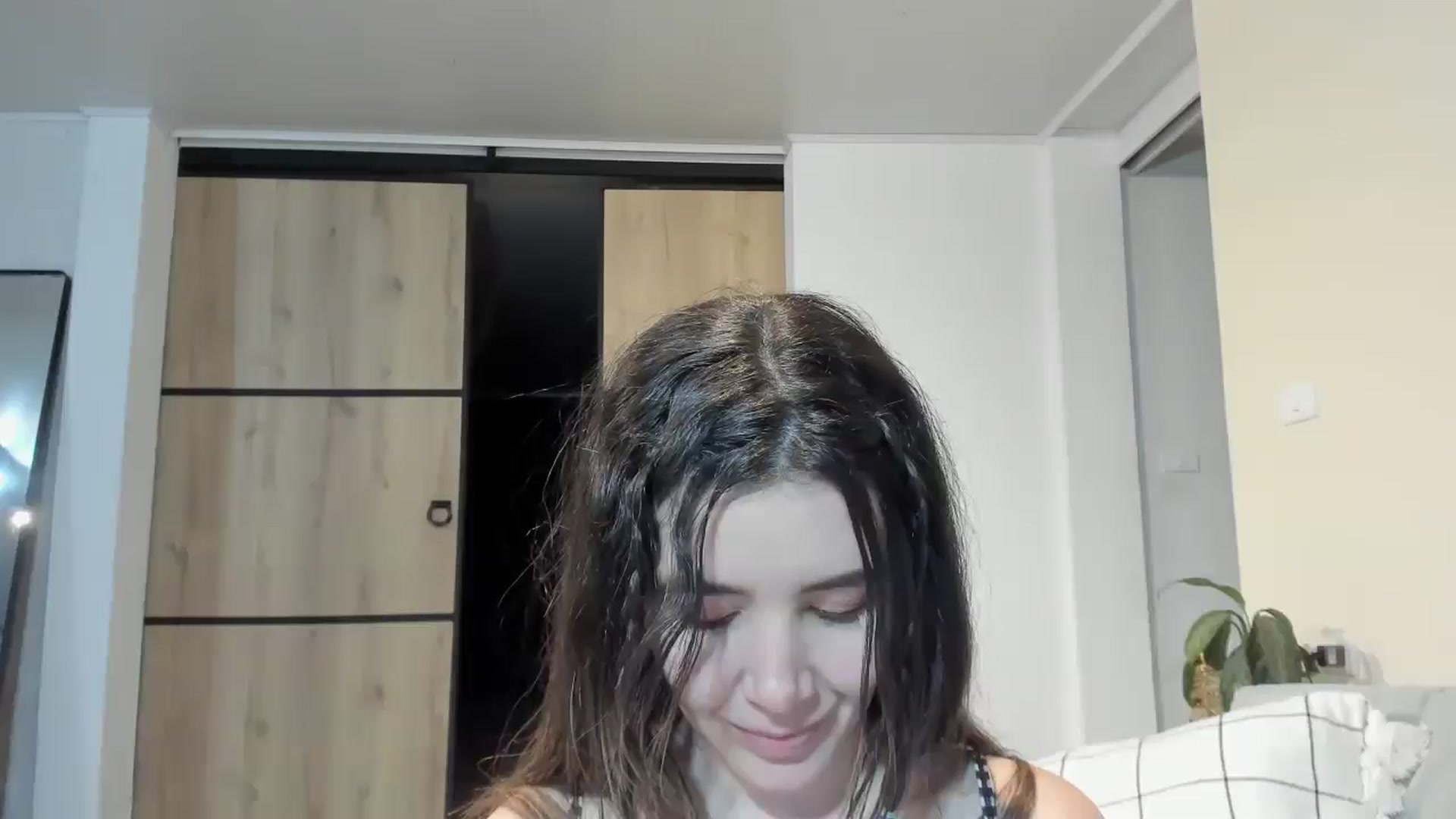 Gallery image thumbnail from LauraVega's myfreecams stream on, 12/27/2025, 23:30 image 18 of 20