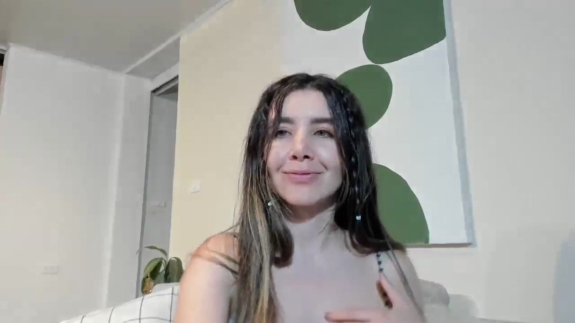Gallery image thumbnail from LauraVega's myfreecams stream on, 12/27/2025, 23:59 image 2 of 20