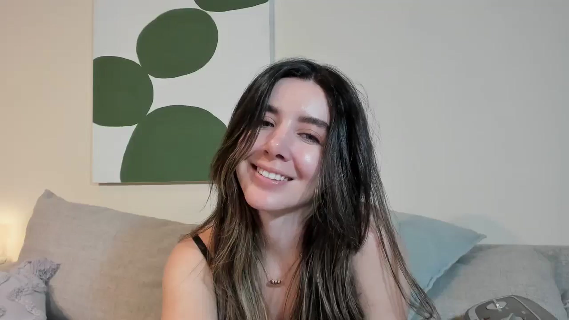 Gallery image thumbnail from LauraVega's myfreecams stream on, 12/31/2025, 24:03 image 15 of 20