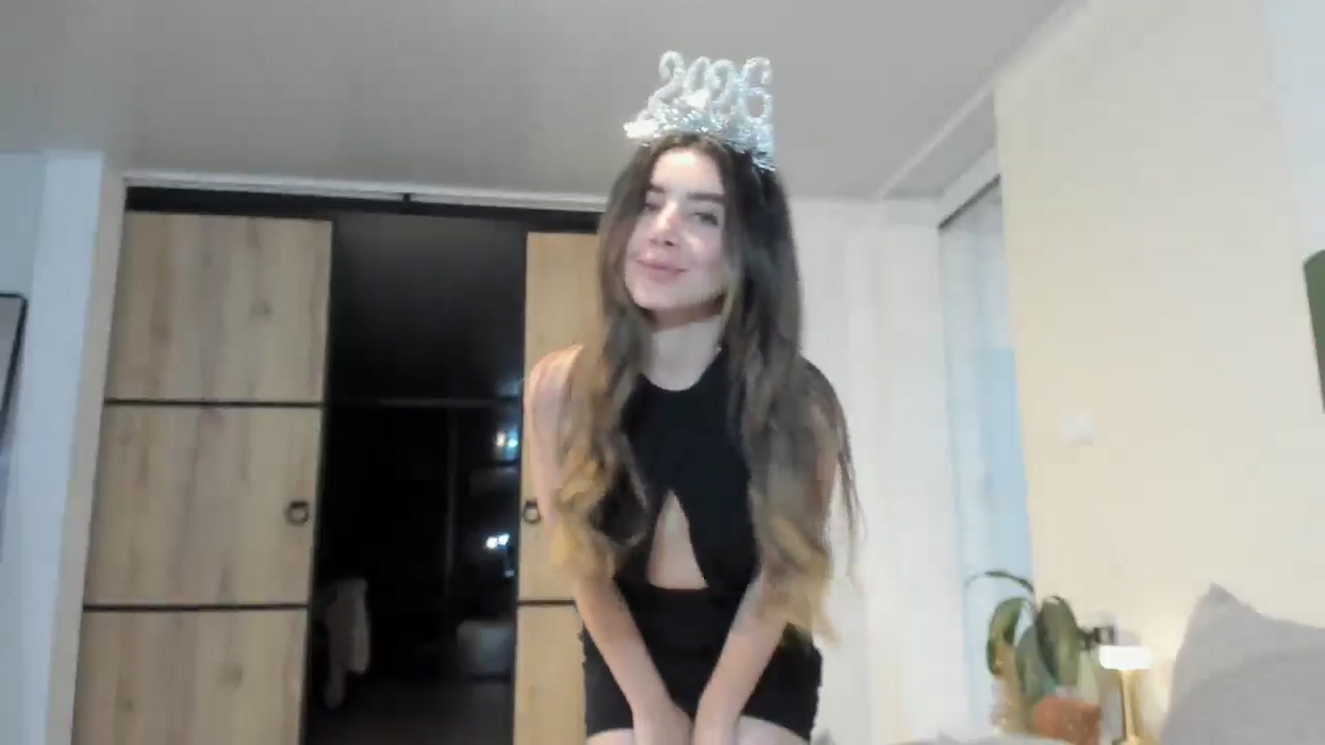 Gallery image thumbnail from LauraVega's myfreecams stream on, 12/31/2025, 23:39 image 20 of 20