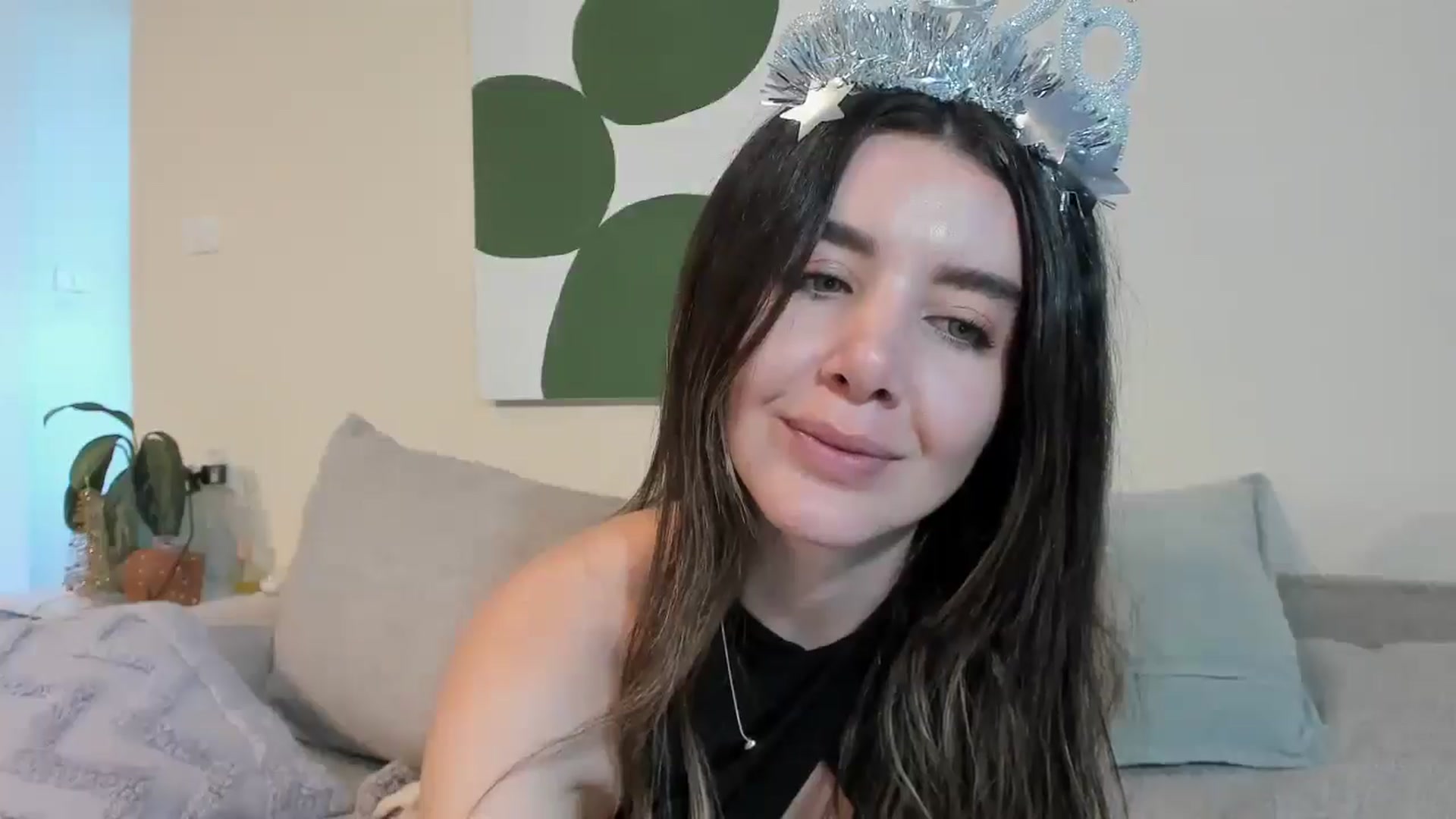 Gallery image thumbnail from LauraVega's myfreecams stream on, 12/31/2025, 23:39 image 11 of 20