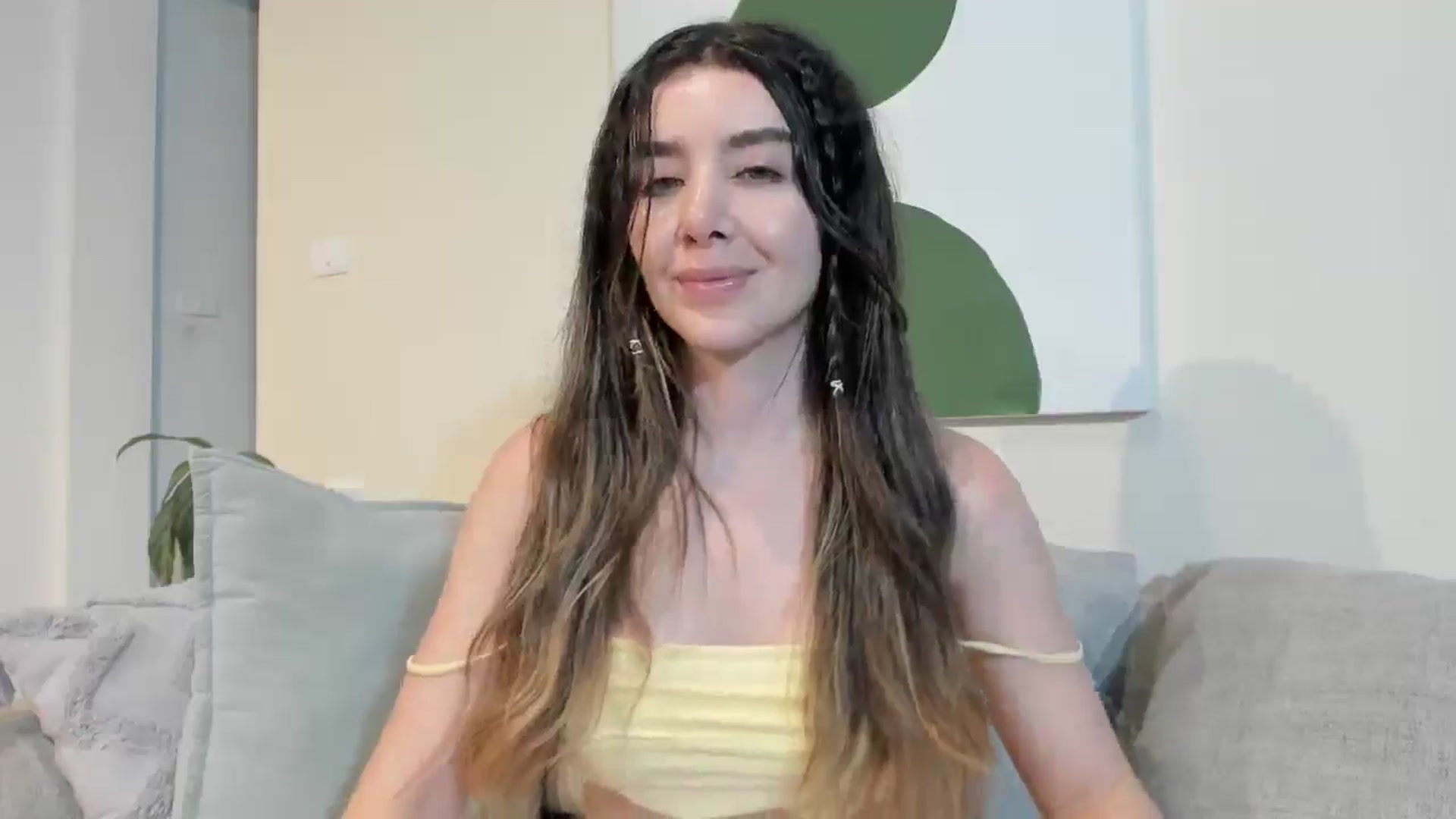 Gallery image thumbnail from LauraVega's myfreecams stream on, 01/19/2026, 24:01 image 11 of 20