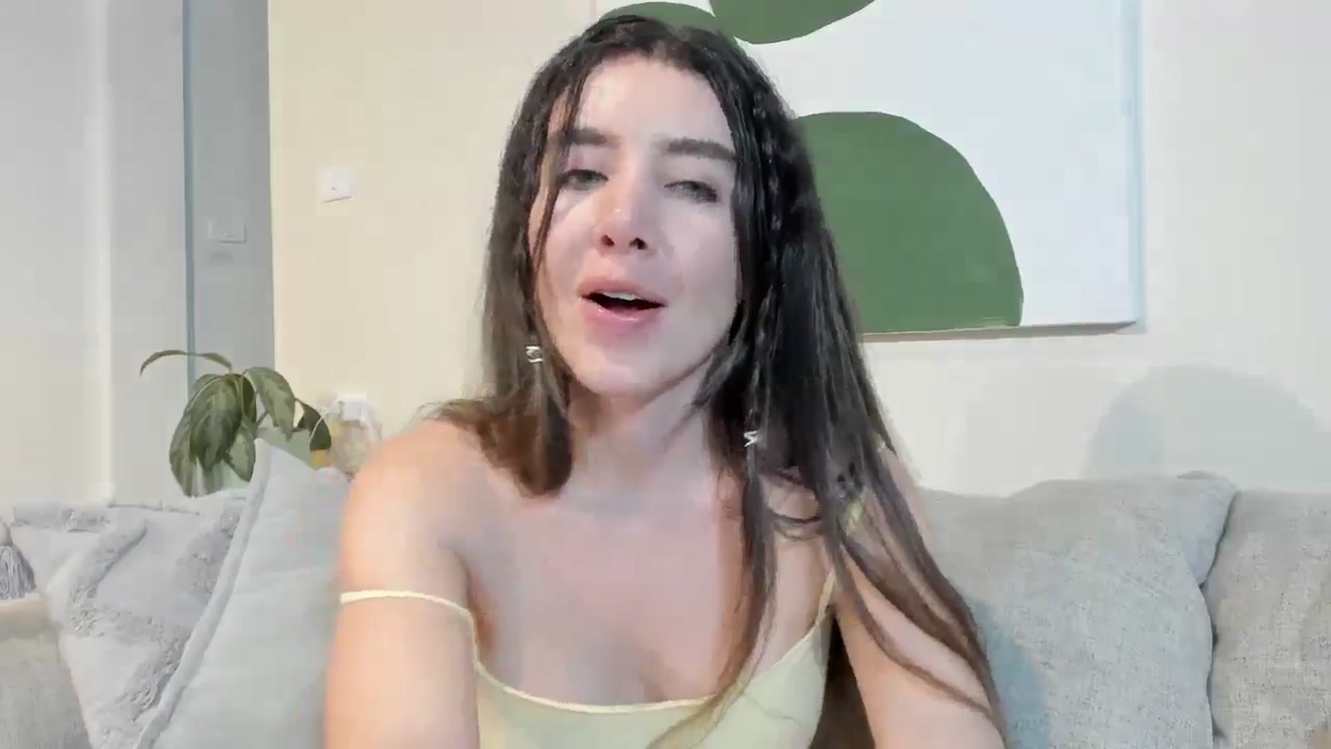 Gallery image thumbnail from LauraVega's myfreecams stream on, 01/19/2026, 24:53 image 4 of 20