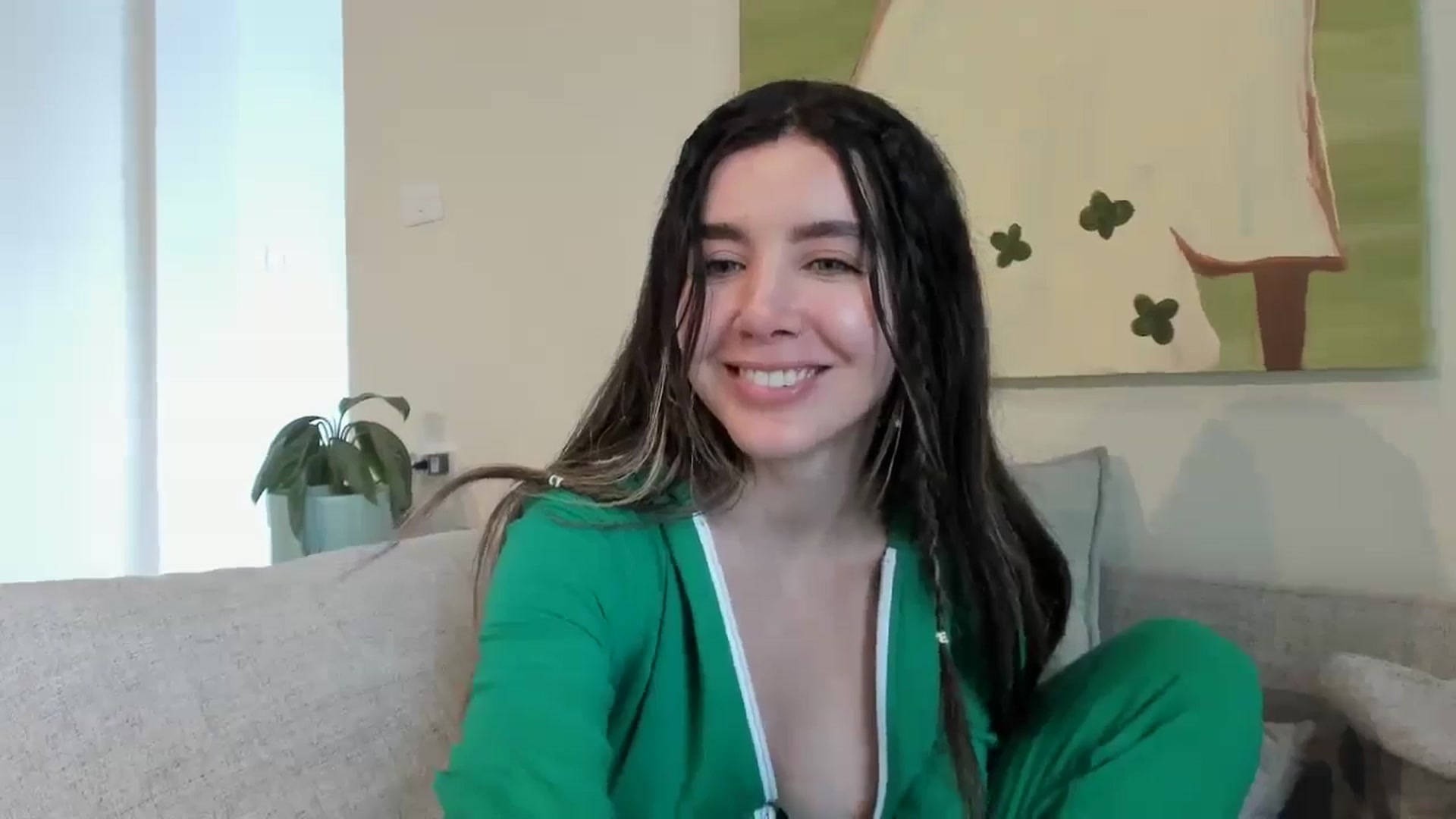 Gallery image thumbnail from LauraVega's myfreecams stream on, 02/08/2026, 18:19 image 15 of 20
