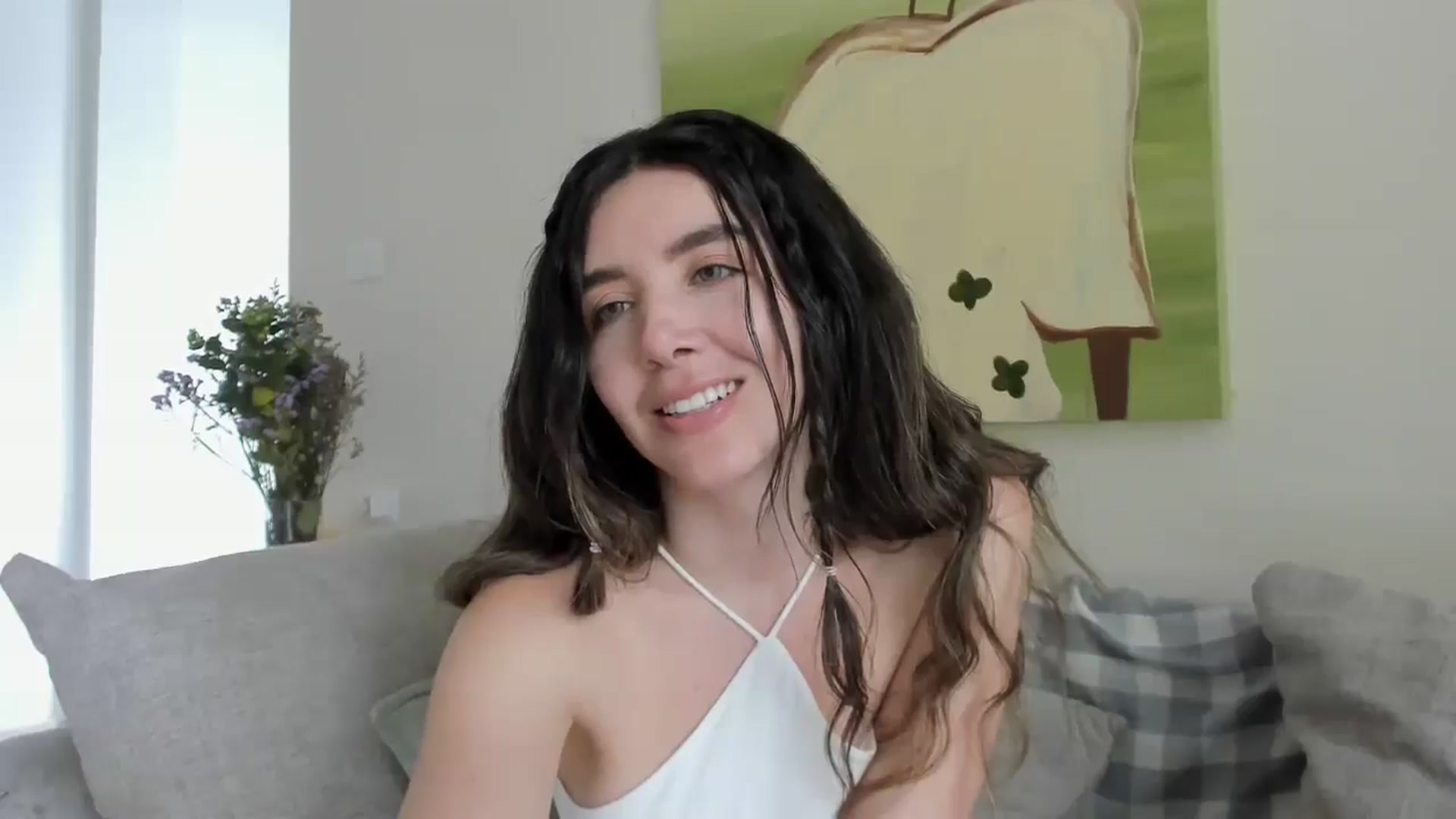 Gallery image thumbnail from LauraVega's myfreecams stream on, 03/25/2026, 17:59 image 14 of 20