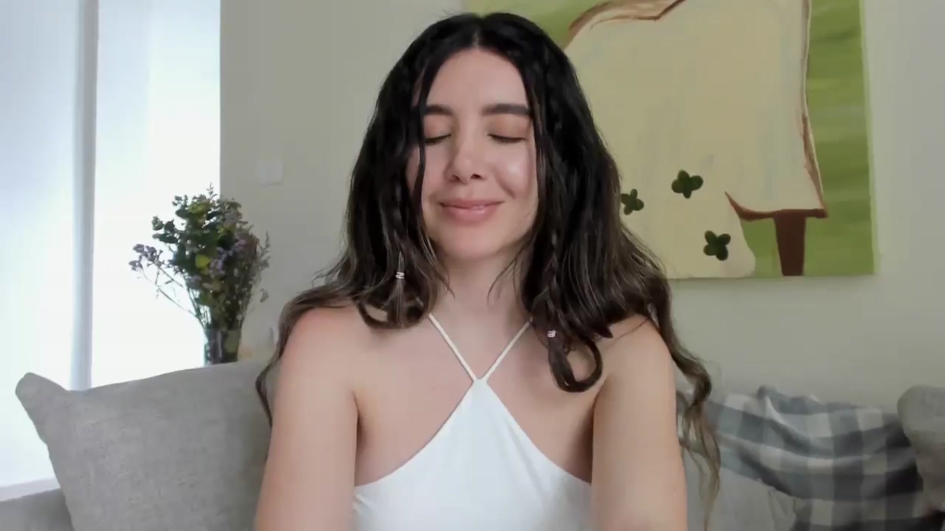 Gallery image thumbnail from LauraVega's myfreecams stream on, 03/25/2026, 17:59 image 13 of 20