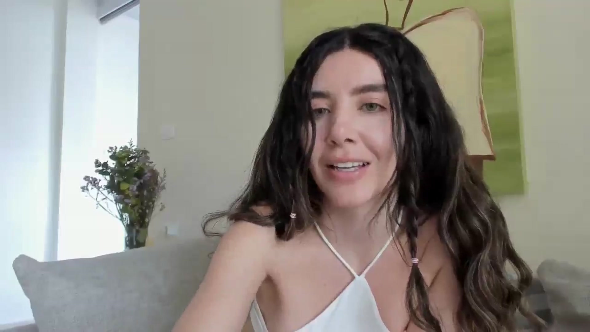 Gallery image thumbnail from LauraVega's myfreecams stream on, 03/25/2026, 17:59 image 5 of 20