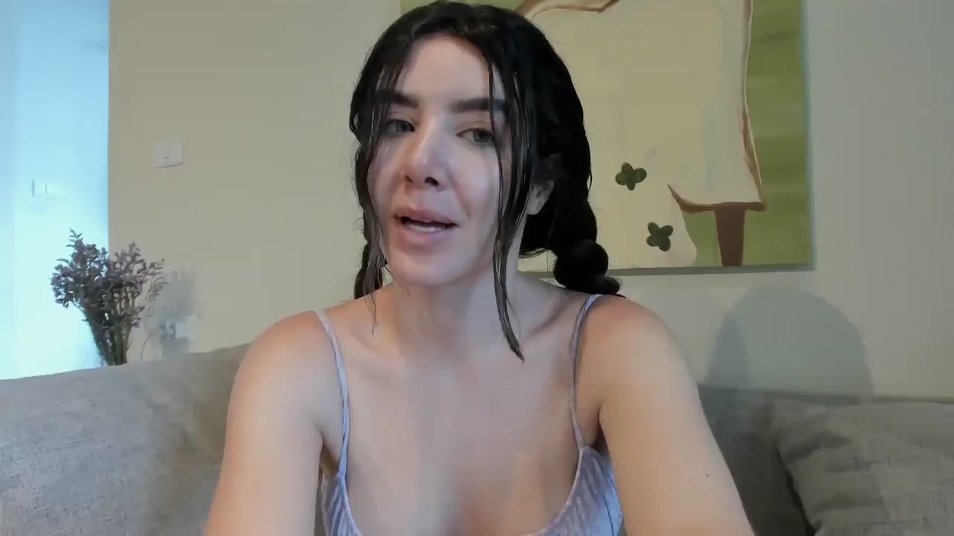 Gallery image thumbnail from LauraVega's myfreecams stream on, 03/29/2026, 18:03 image 11 of 20