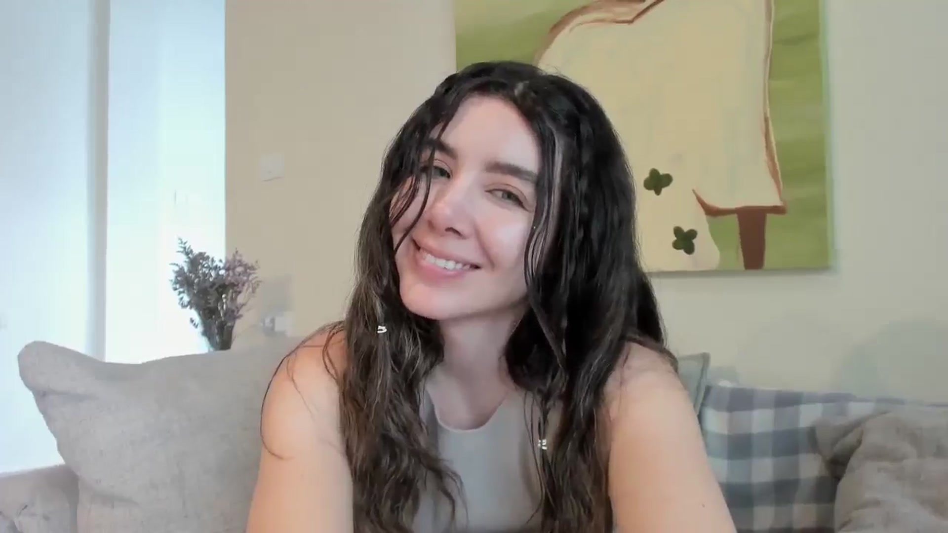 Gallery image thumbnail from LauraVega's myfreecams stream on, 04/05/2026, 18:05 image 9 of 20