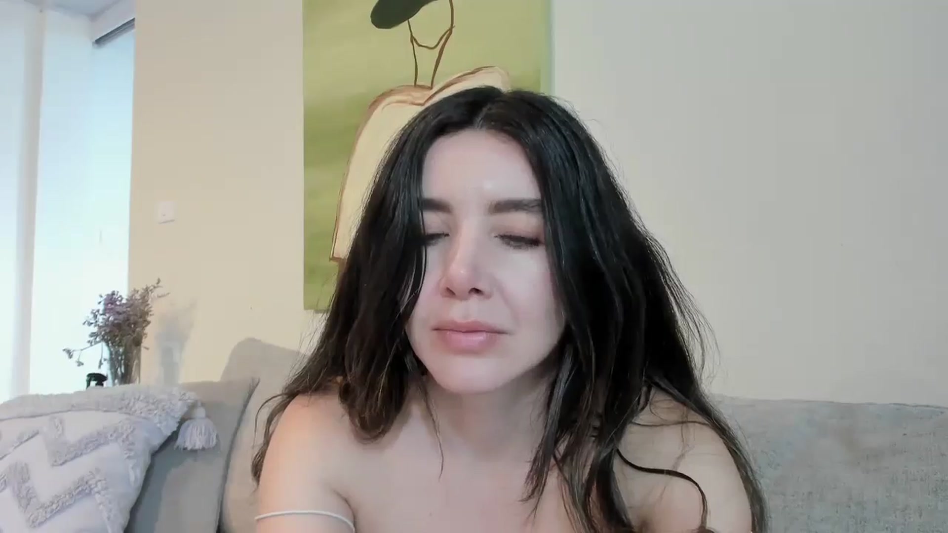 Gallery image thumbnail from LauraVega's myfreecams stream on, 04/16/2026, 16:53 image 10 of 20