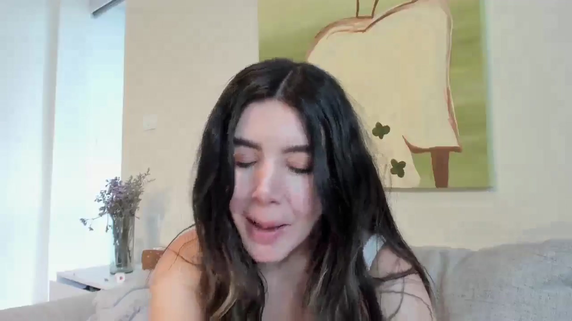 Gallery image thumbnail from LauraVega's myfreecams stream on, 04/18/2026, 18:07 image 8 of 20