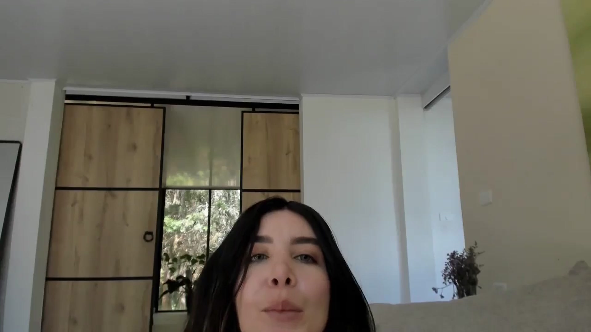 Gallery image thumbnail from LauraVega's myfreecams stream on, 04/26/2026, 17:03 image 3 of 20