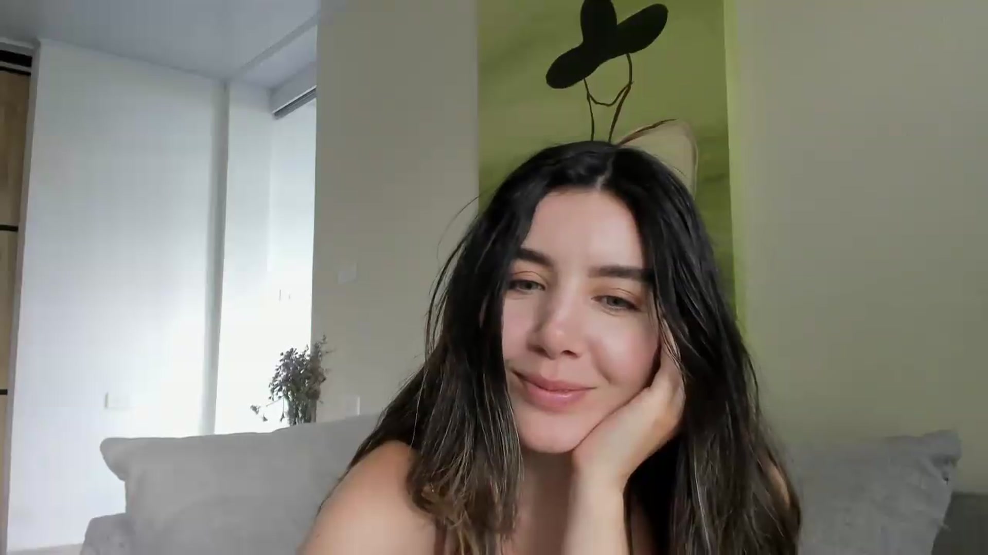Gallery image thumbnail from LauraVega's myfreecams stream on, 04/26/2026, 18:40 image 8 of 20