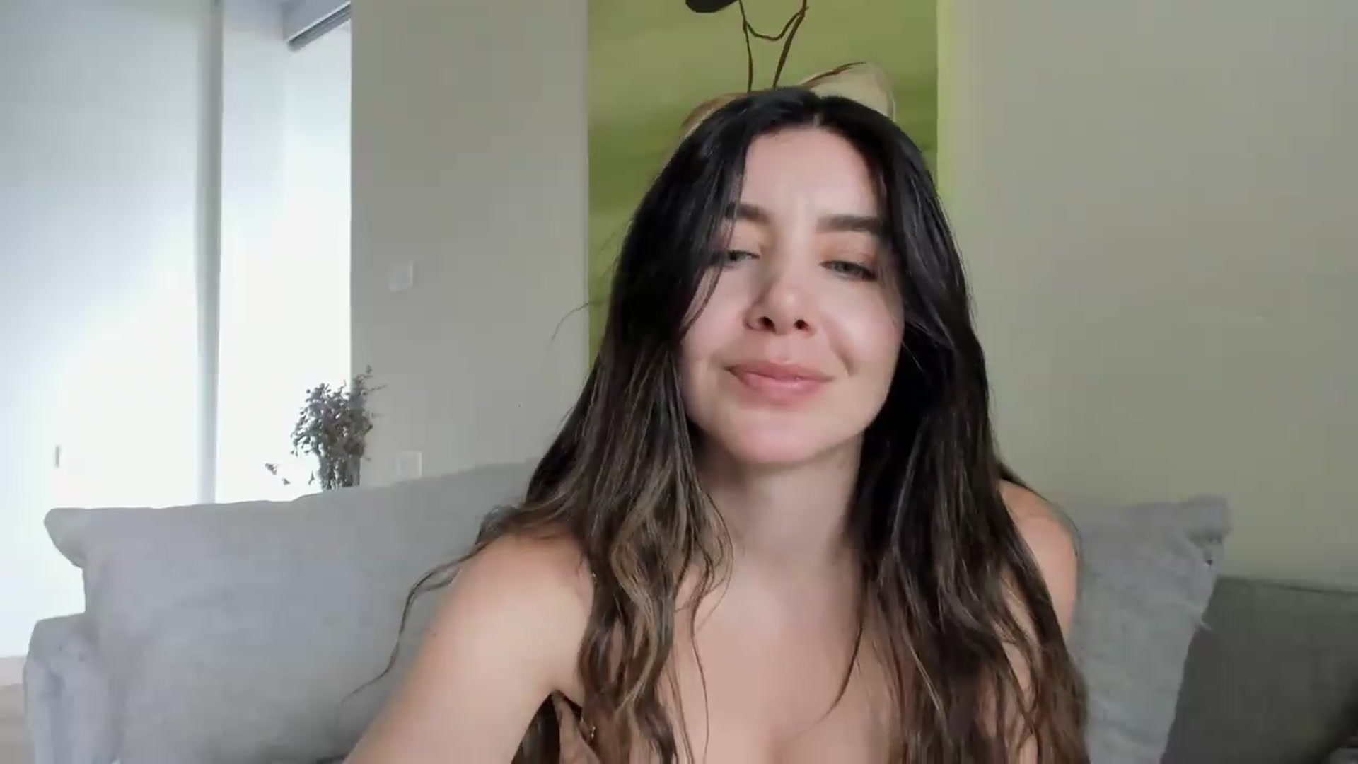 Gallery image thumbnail from LauraVega's myfreecams stream on, 04/26/2026, 18:40 image 7 of 20