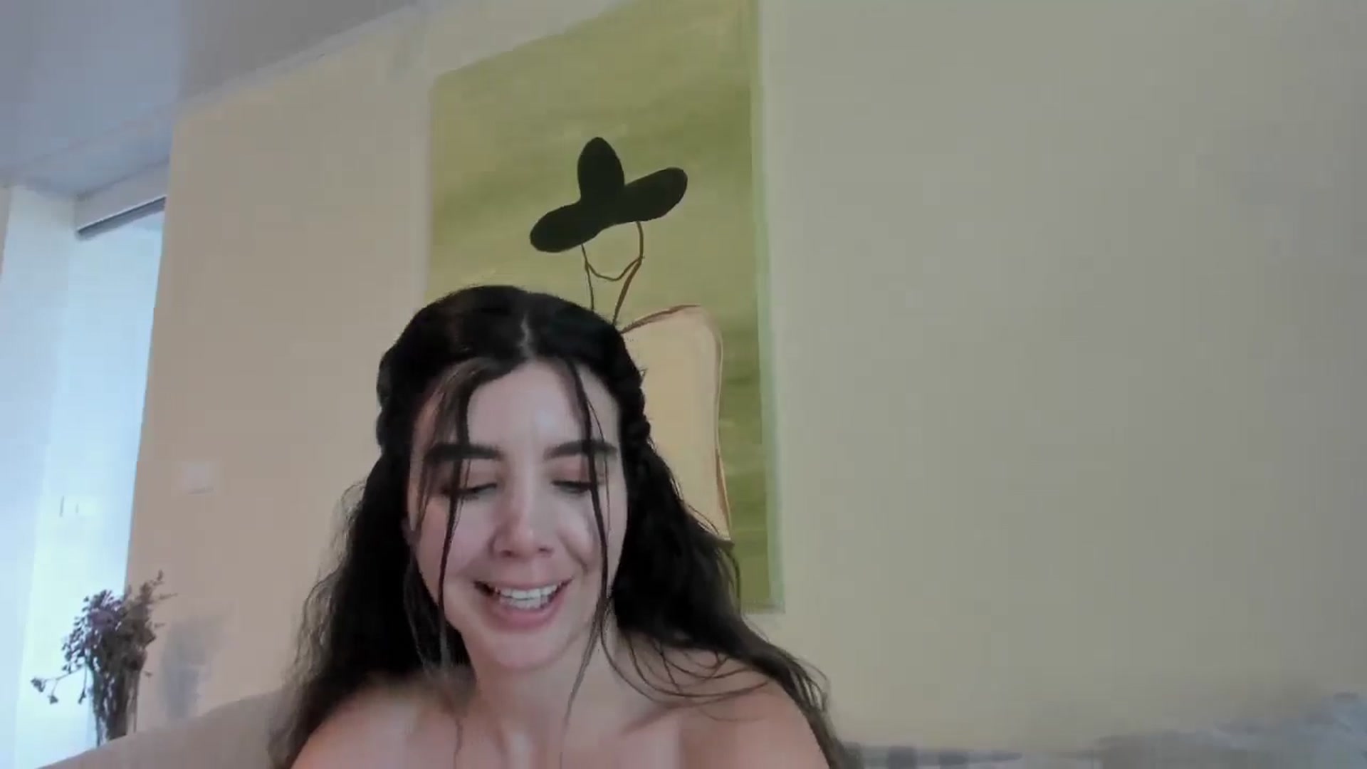 Gallery image thumbnail from LauraVega's myfreecams stream on, 05/03/2026, 18:02 image 3 of 20