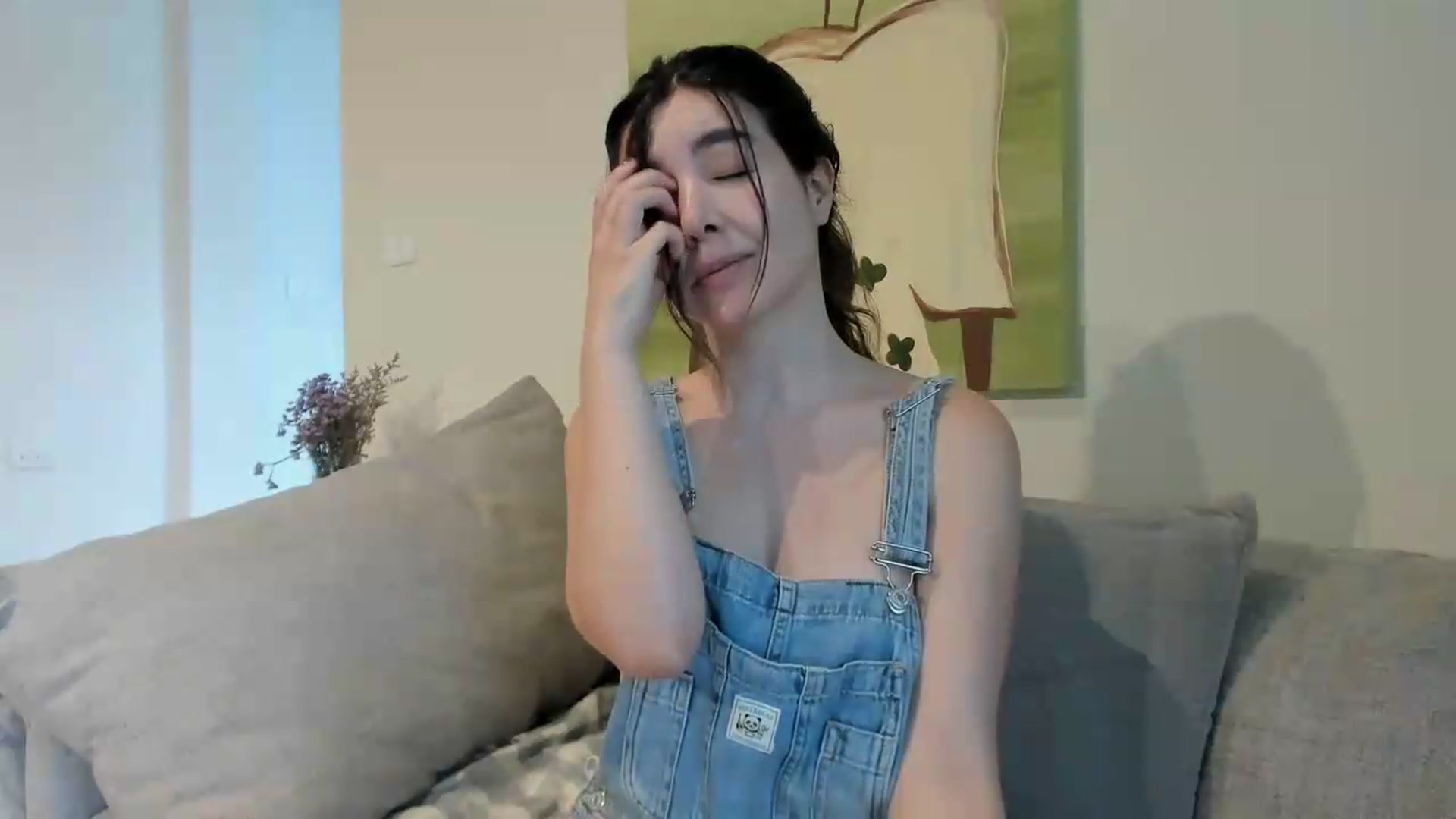 Gallery image thumbnail from LauraVega's myfreecams stream on, 05/16/2026, 18:08 image 4 of 20