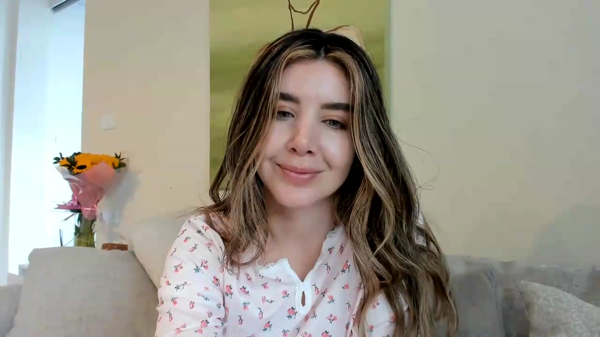 Gallery image thumbnail from LauraVega's myfreecams stream on, 06/08/2026, 18:22 image 12 of 20