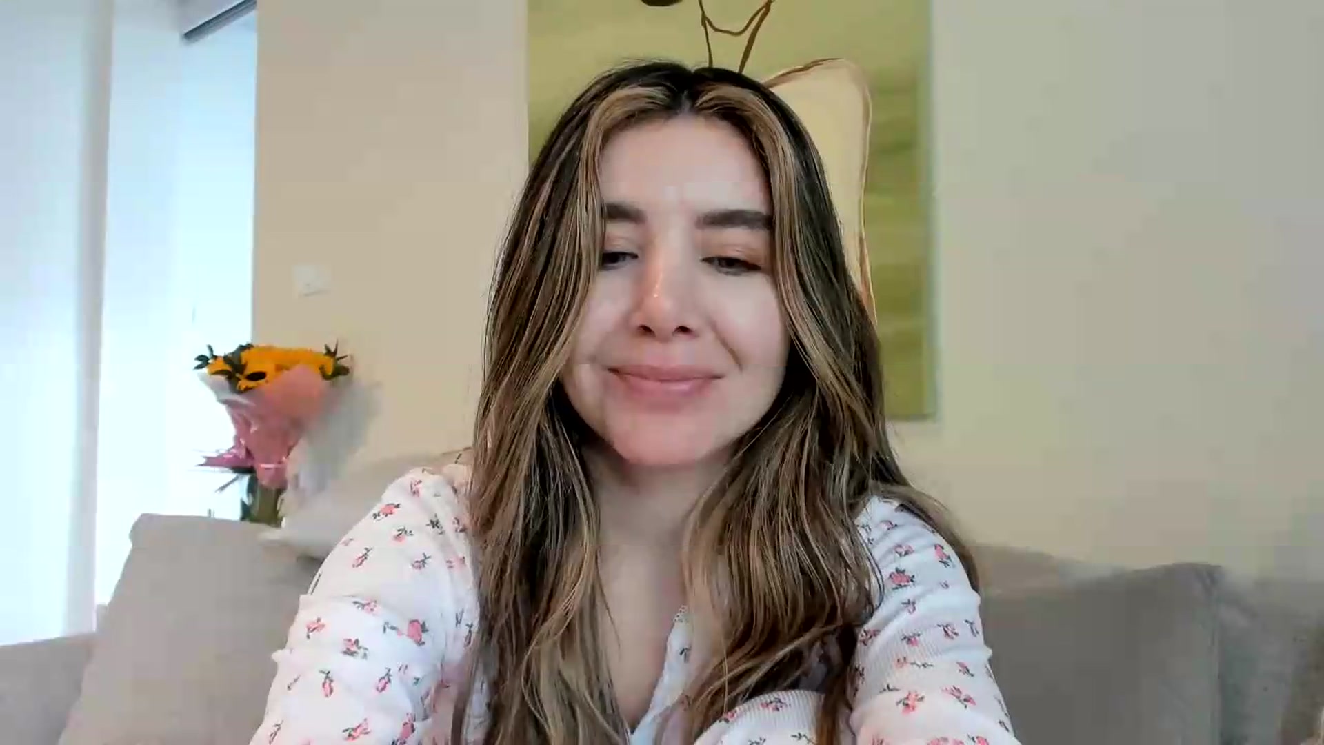Gallery image thumbnail from LauraVega's myfreecams stream on, 06/08/2026, 18:22 image 19 of 20