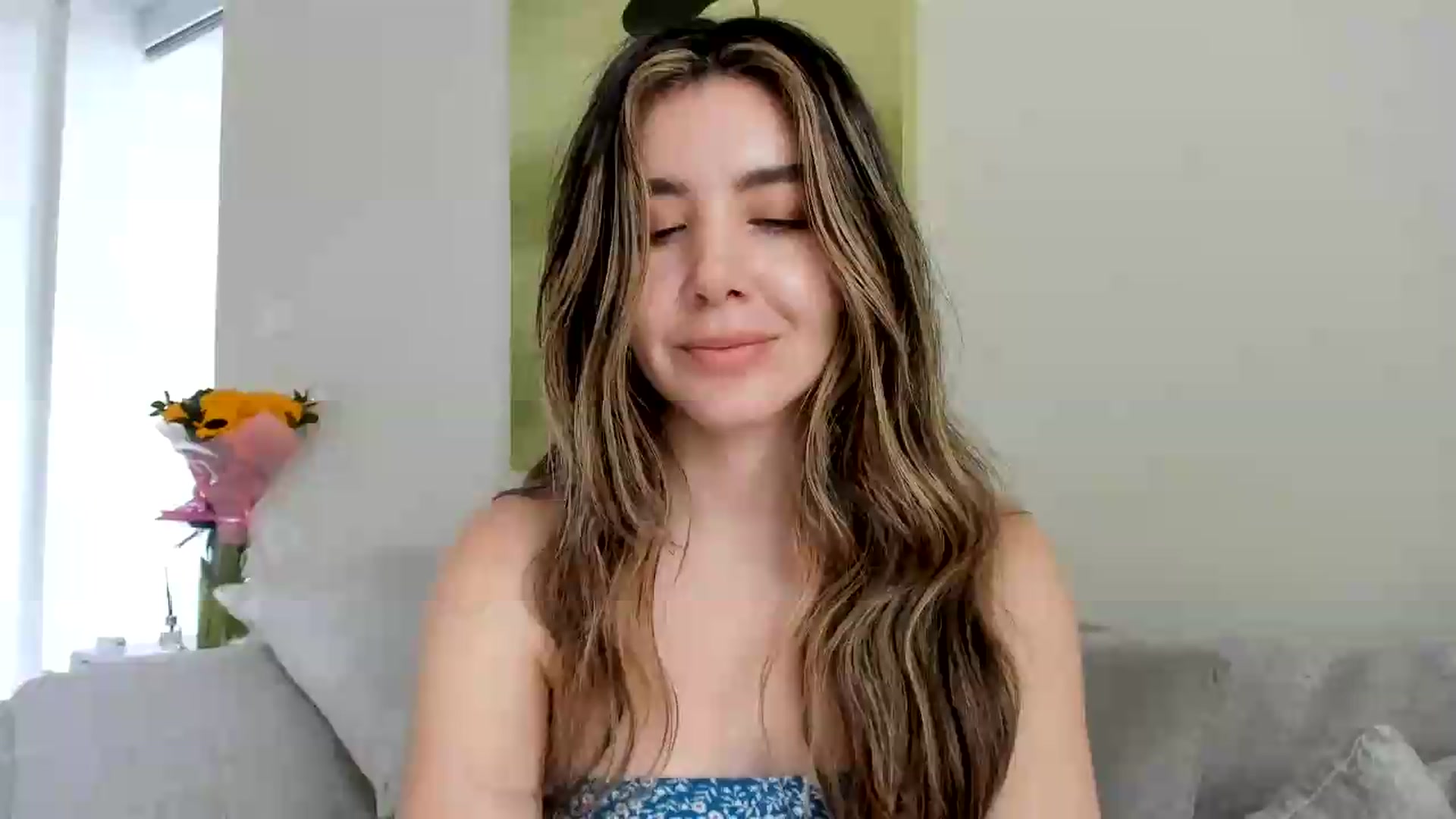 Gallery image thumbnail from LauraVega's myfreecams stream on, 06/09/2026, 18:06 image 6 of 20