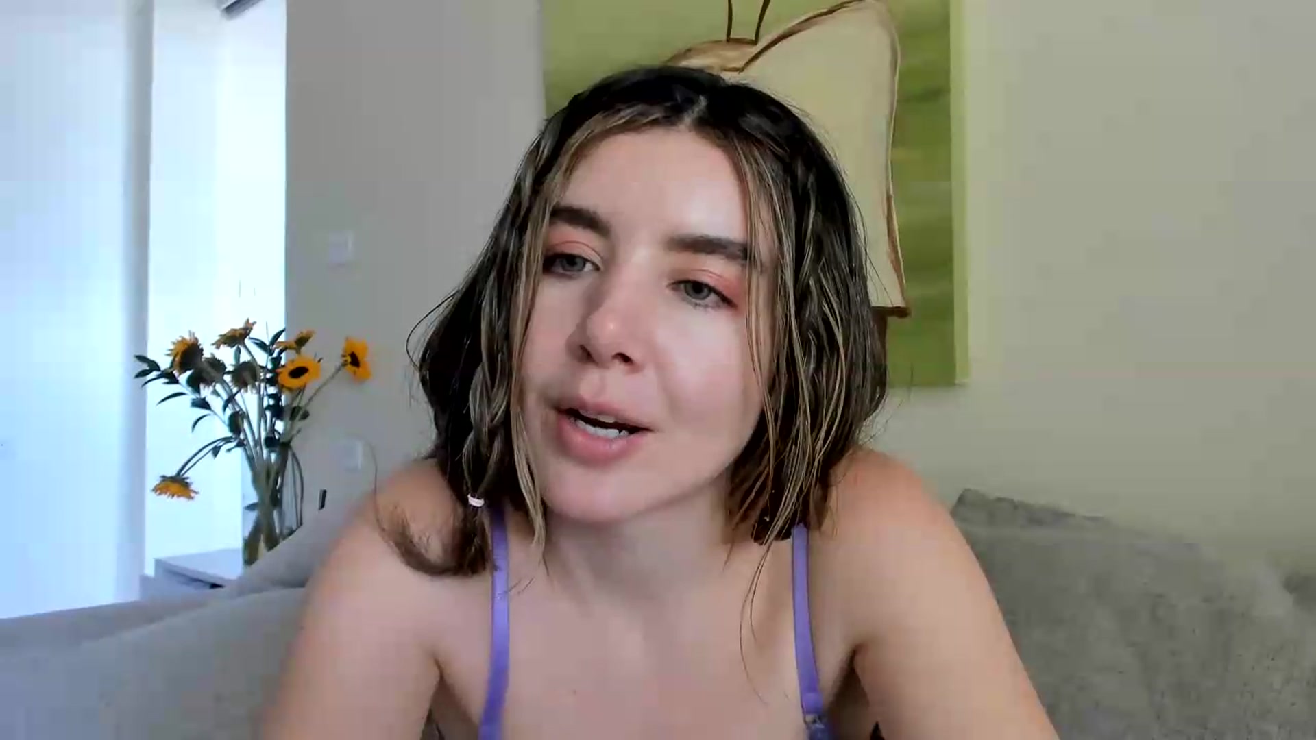 Gallery image thumbnail from LauraVega's myfreecams stream on, 06/20/2026, 18:36 image 12 of 20
