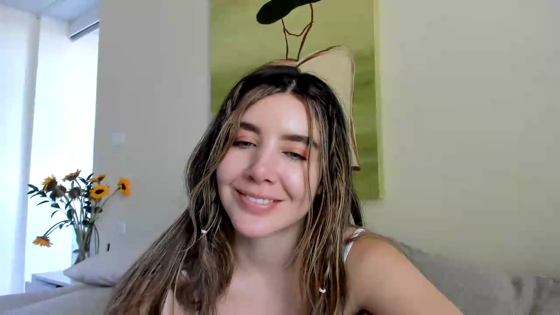 Gallery image thumbnail from LauraVega's myfreecams stream on, 06/20/2026, 18:36 image 10 of 20