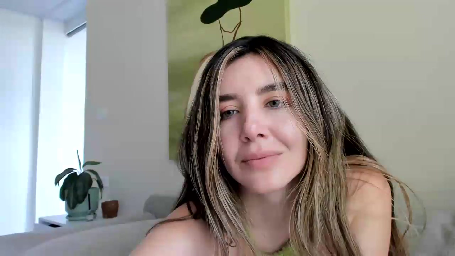 Gallery image thumbnail from LauraVega's myfreecams stream on, 07/01/2026, 16:57 image 12 of 20