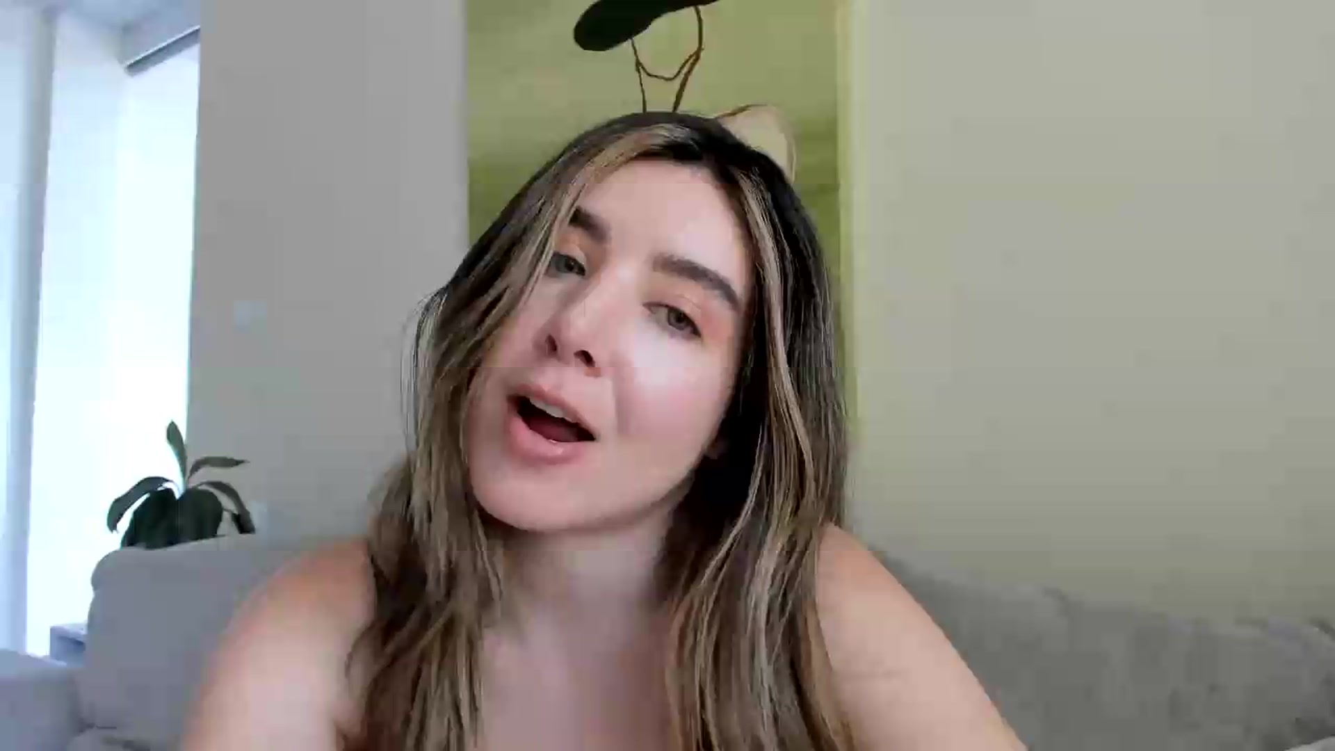 Gallery image thumbnail from LauraVega's myfreecams stream on, 07/03/2026, 16:53 image 2 of 20