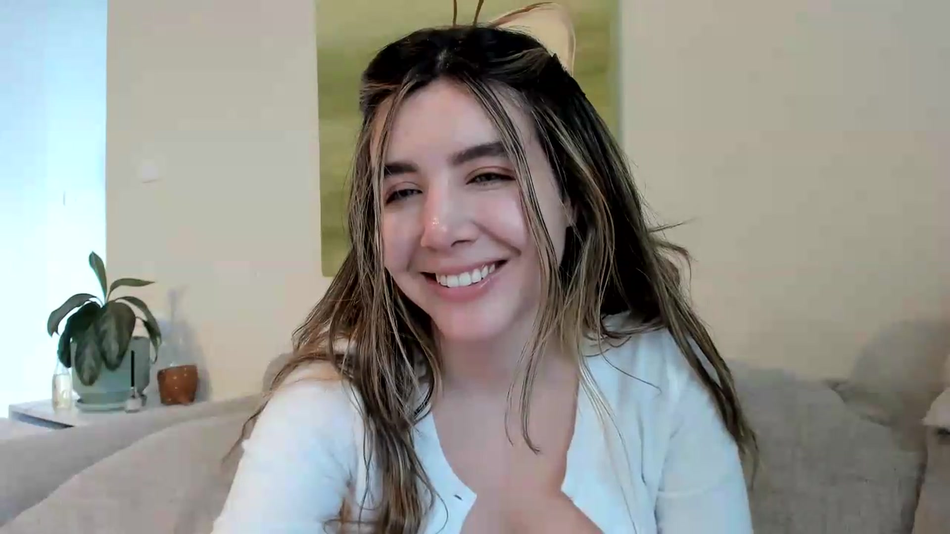Gallery image thumbnail from LauraVega's myfreecams stream on, 07/04/2026, 18:16 image 10 of 20
