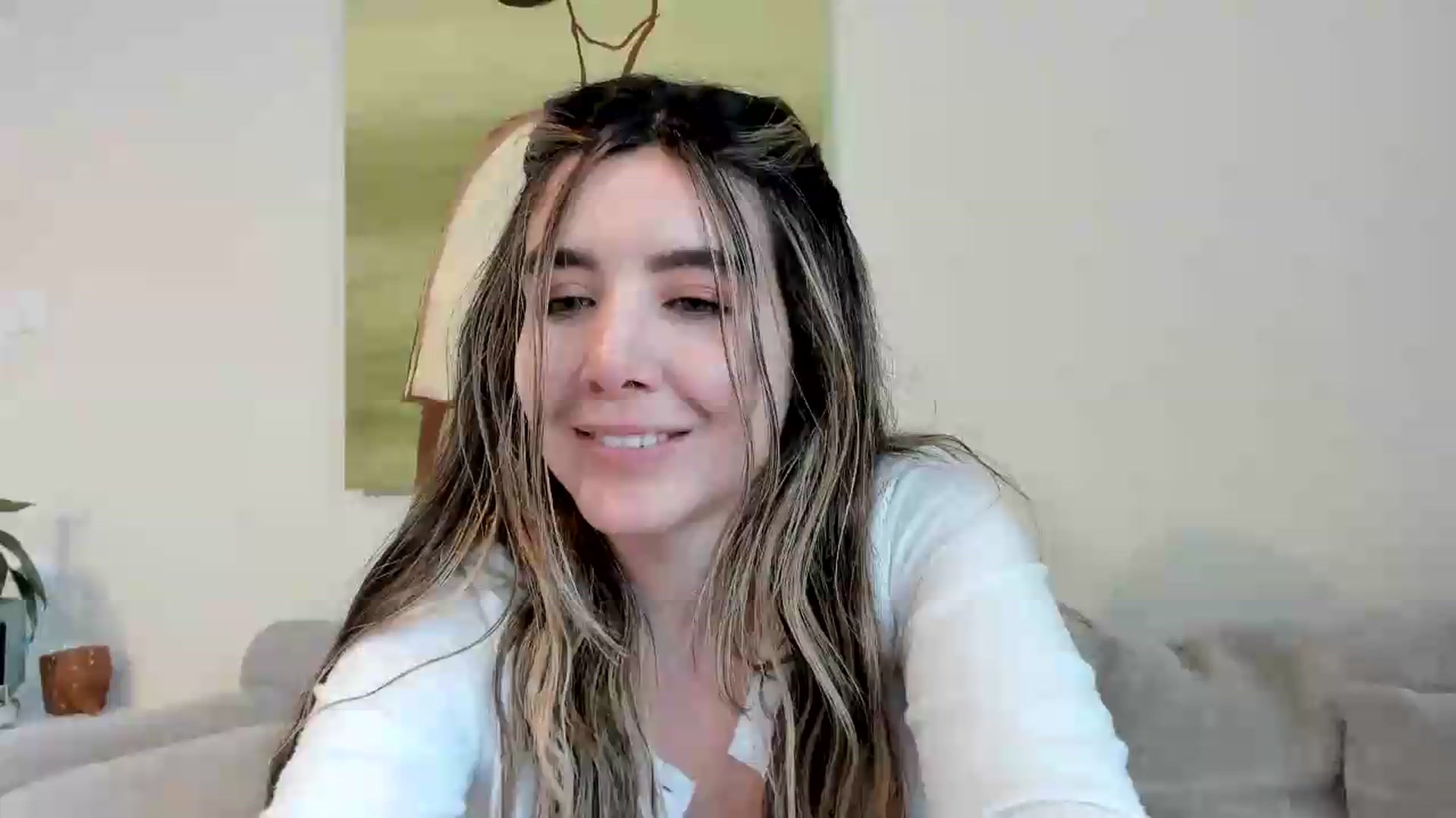 Gallery image thumbnail from LauraVega's myfreecams stream on, 07/04/2026, 19:09 image 10 of 20
