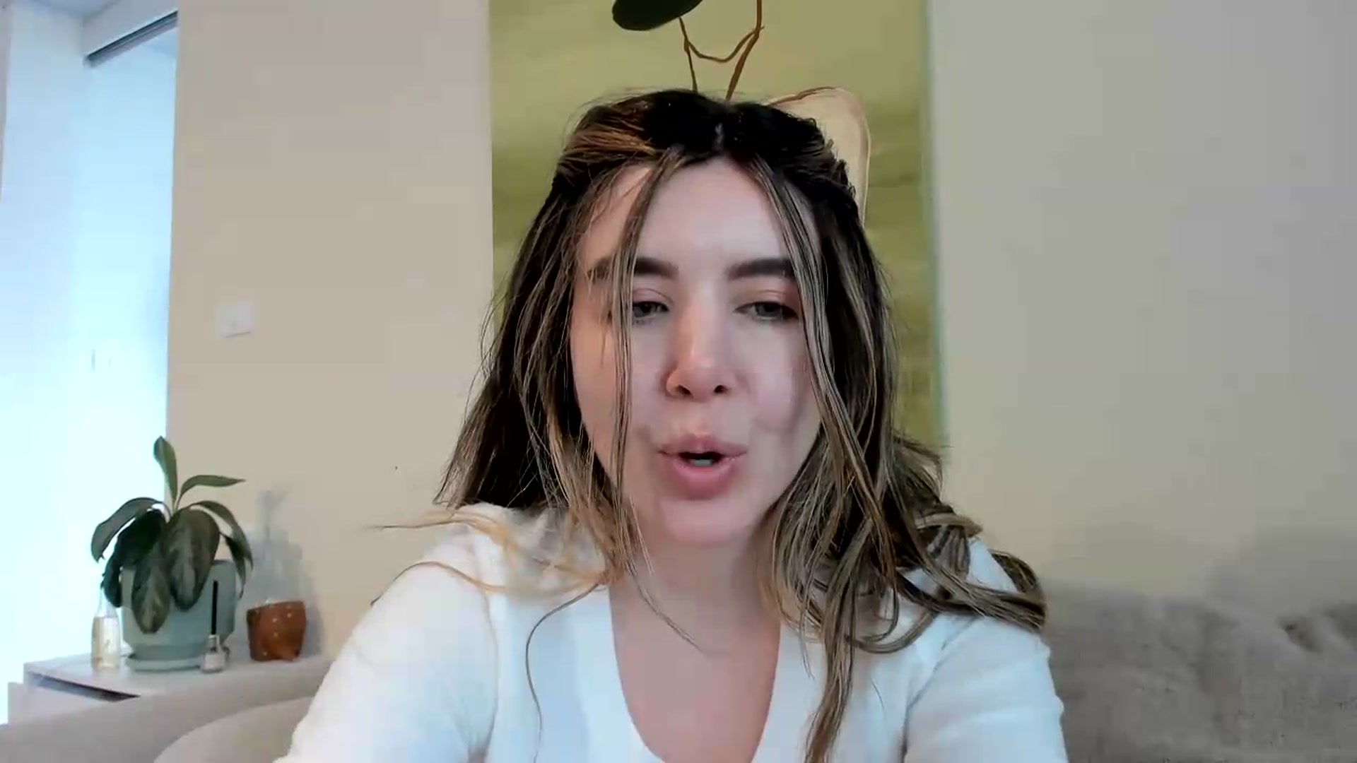 Gallery image thumbnail from LauraVega's myfreecams stream on, 07/04/2026, 19:09 image 18 of 20