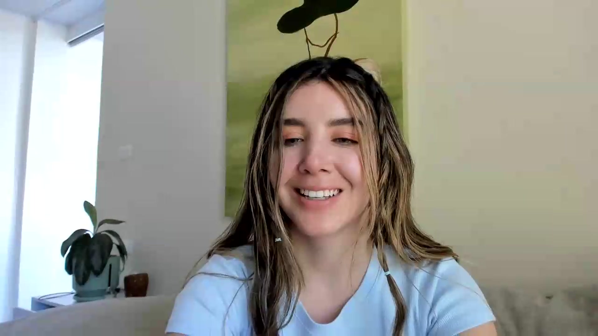 Gallery image thumbnail from LauraVega's myfreecams stream on, 07/07/2026, 17:04 image 16 of 20