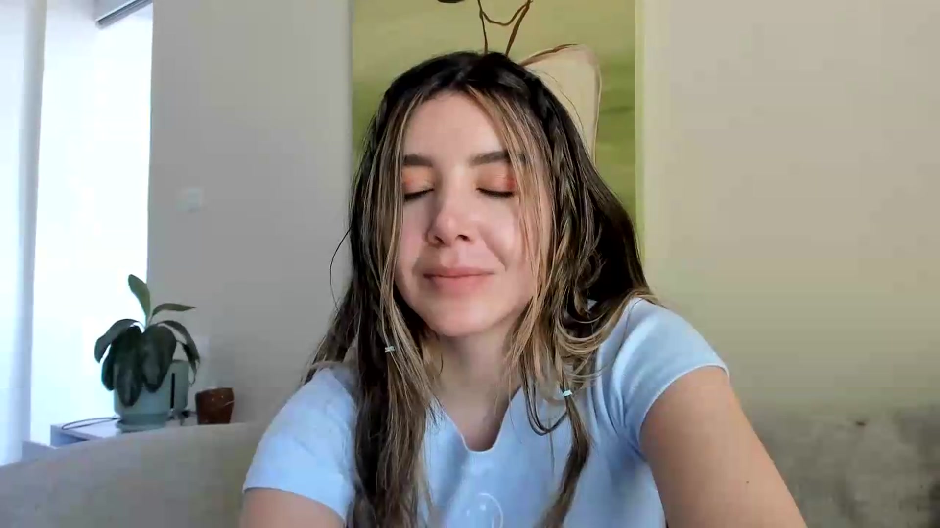 Gallery image thumbnail from LauraVega's myfreecams stream on, 07/07/2026, 17:04 image 20 of 20