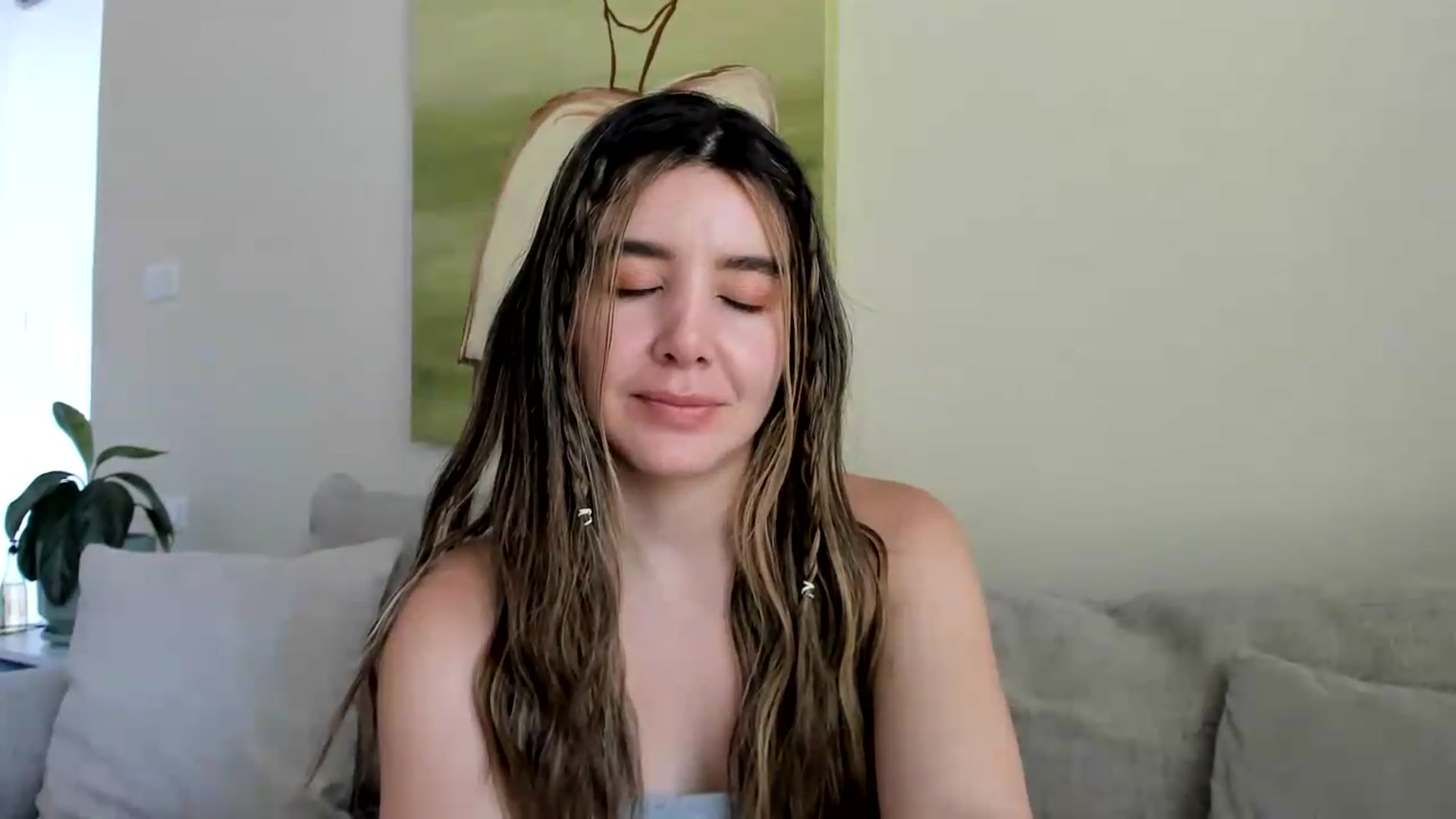 Gallery image thumbnail from LauraVega's myfreecams stream on, 07/08/2026, 17:47 image 13 of 20