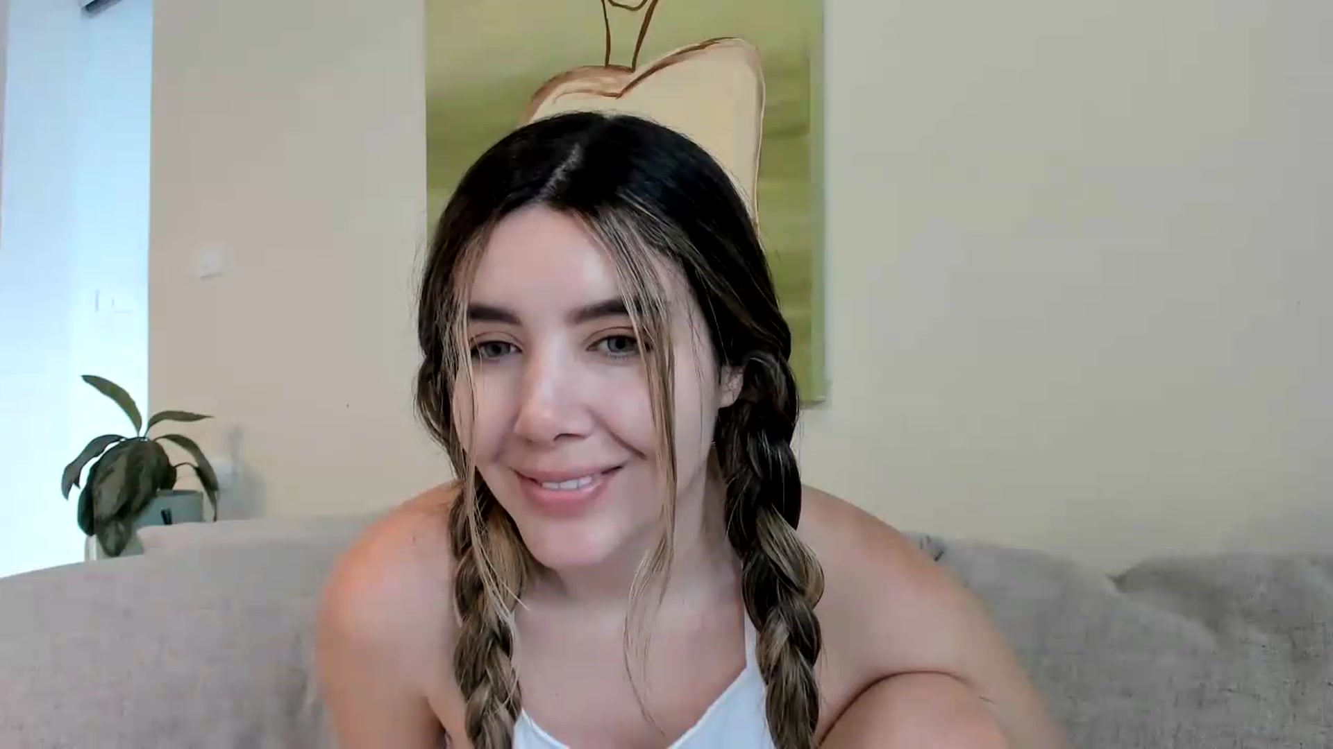 Gallery image thumbnail from LauraVega's myfreecams stream on, 07/09/2026, 18:01 image 5 of 20