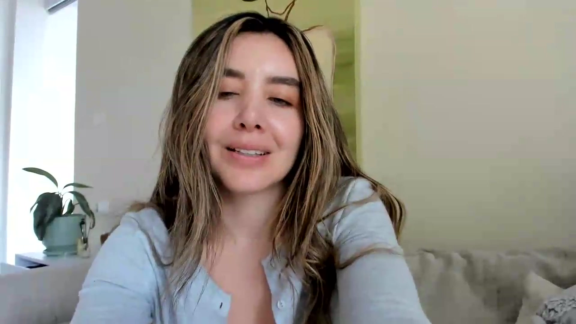 Gallery image thumbnail from LauraVega's myfreecams stream on, 07/20/2026, 16:38 image 14 of 20