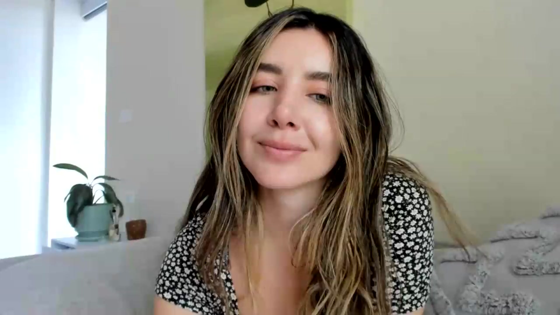 Gallery image thumbnail from LauraVega's myfreecams stream on, 07/23/2026, 18:19 image 20 of 20