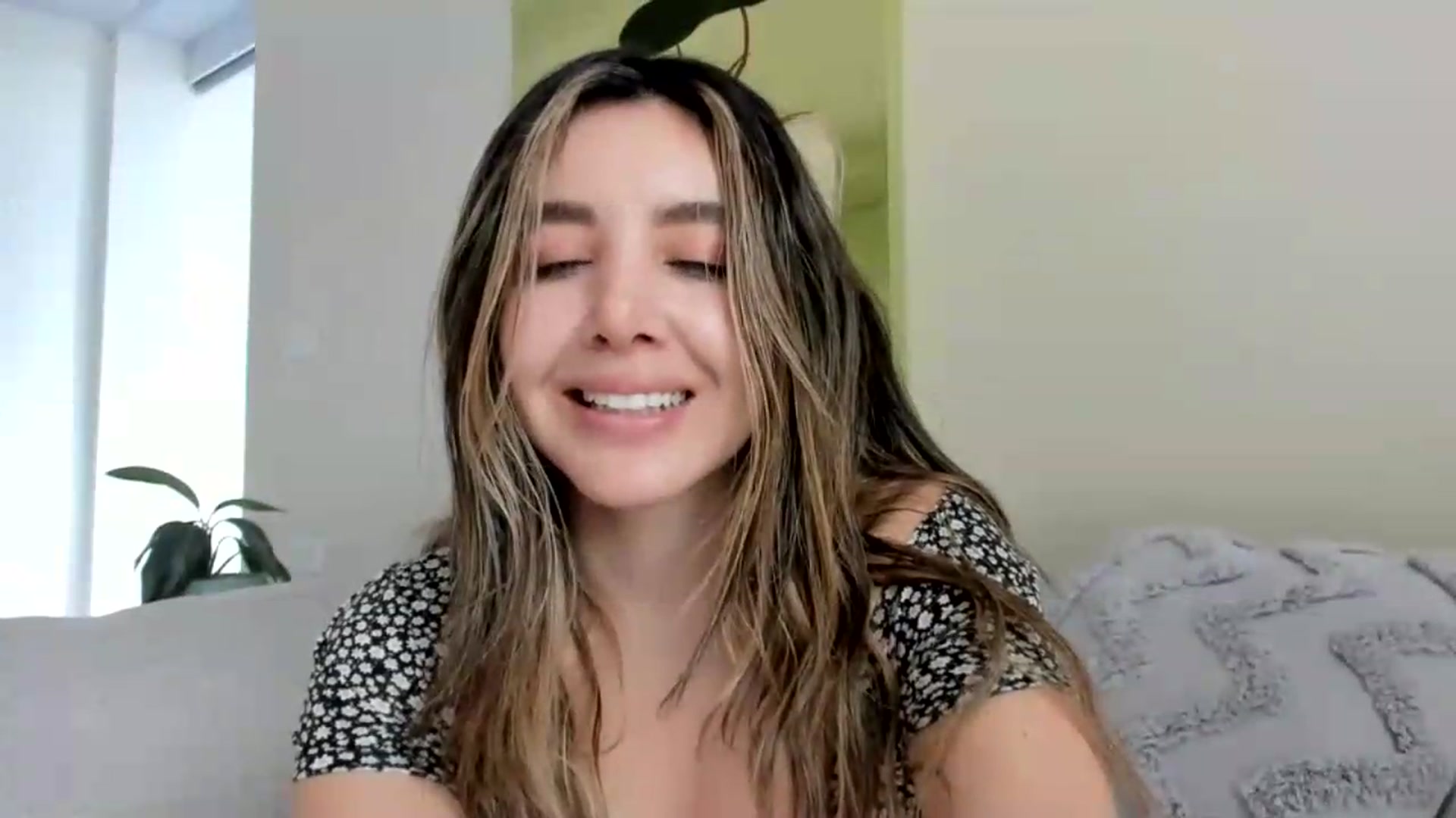 Gallery image thumbnail from LauraVega's myfreecams stream on, 07/23/2026, 18:19 image 3 of 20