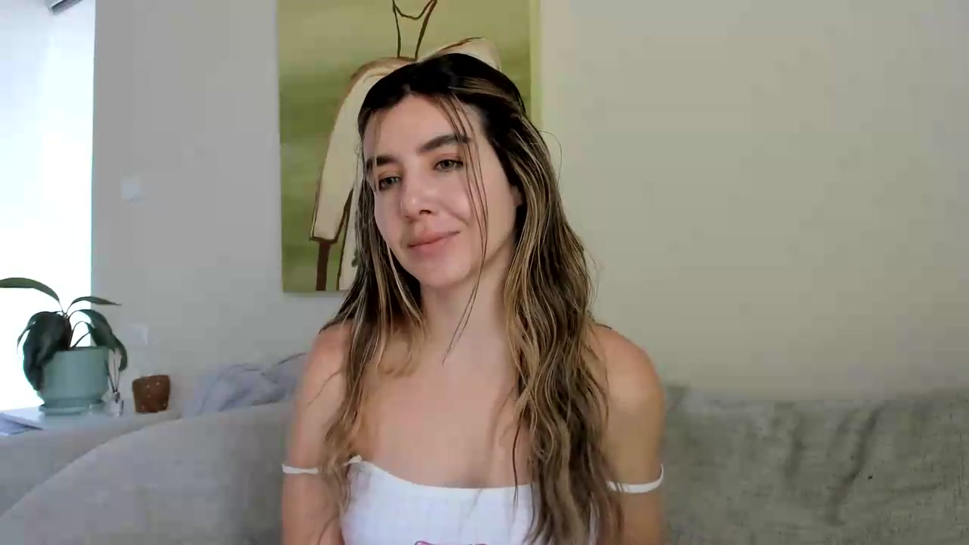 Gallery image thumbnail from LauraVega's myfreecams stream on, 07/26/2026, 18:49 image 12 of 20