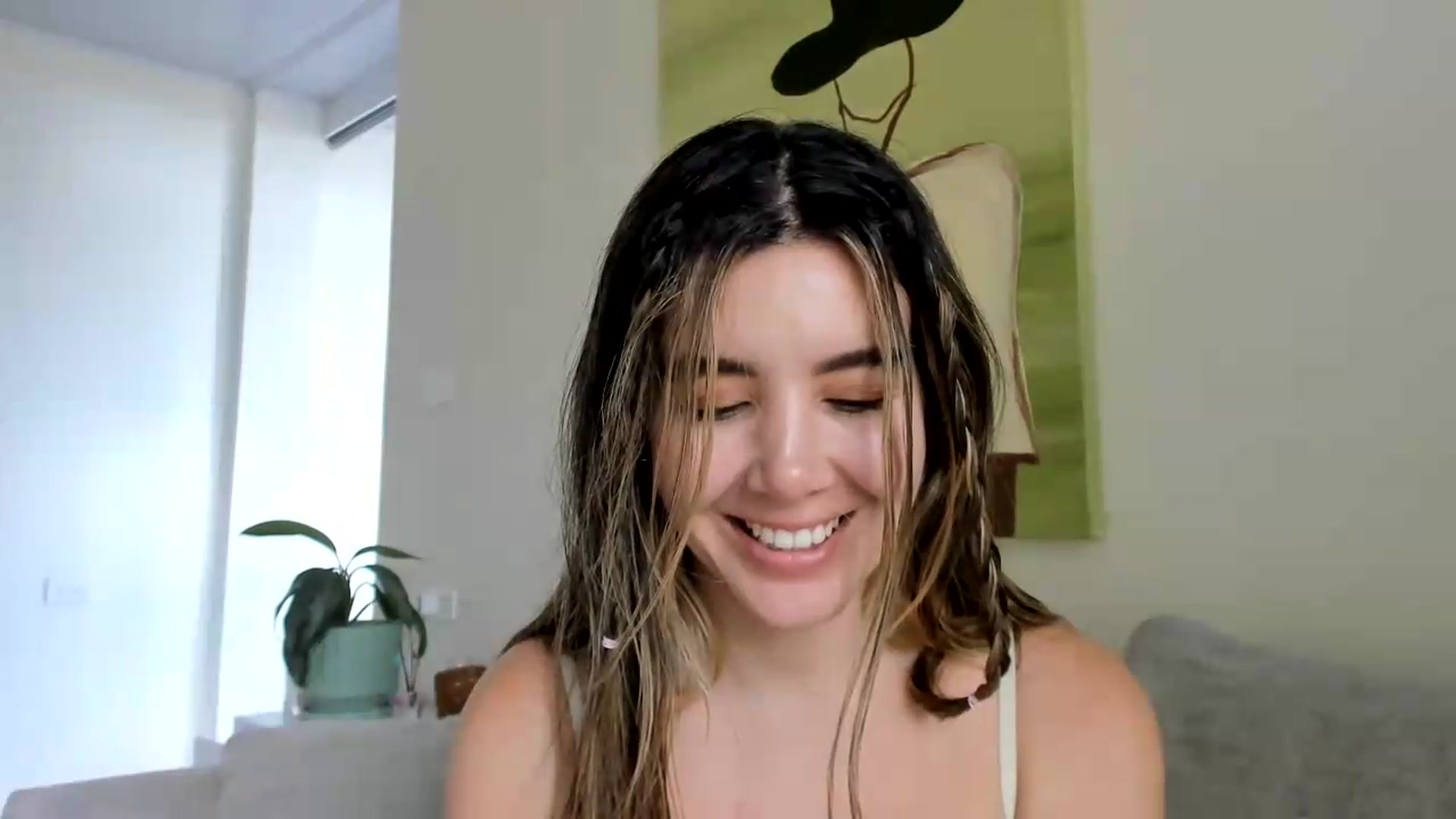 Gallery image thumbnail from LauraVega's myfreecams stream on, 07/27/2026, 17:47 image 13 of 20