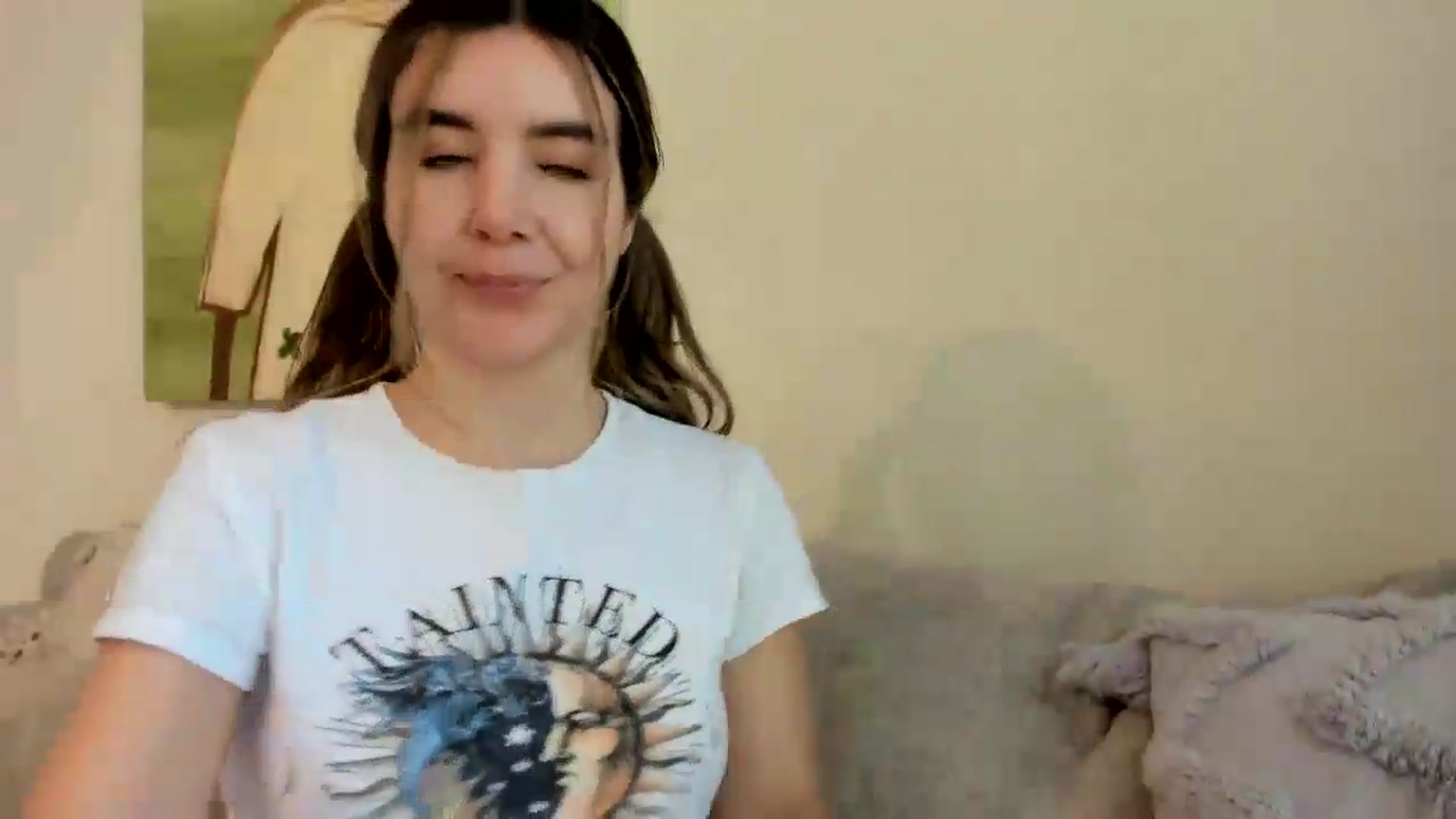 Gallery image thumbnail from LauraVega's myfreecams stream on, 07/29/2026, 18:11 image 18 of 20