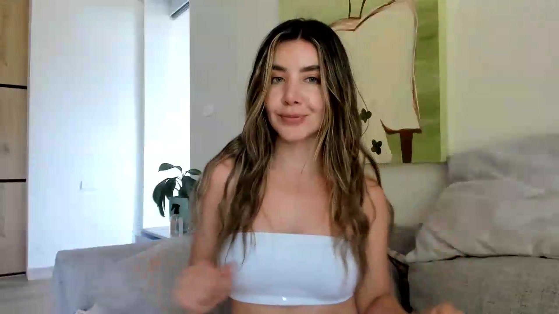 Gallery image thumbnail from LauraVega's myfreecams stream on, 08/04/2026, 18:30 image 20 of 20