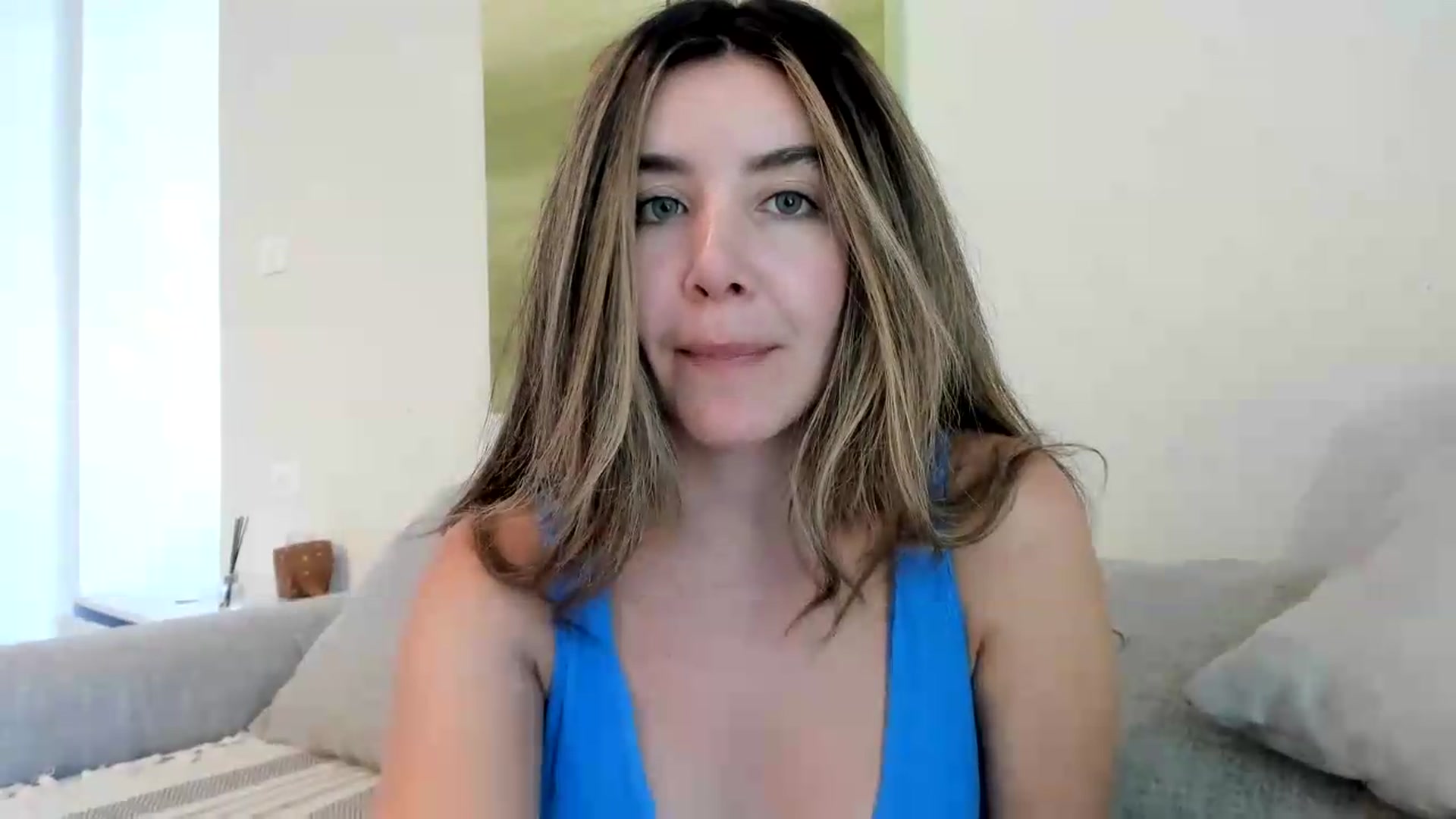 Gallery image thumbnail from LauraVega's myfreecams stream on, 08/07/2026, 19:21 image 5 of 20