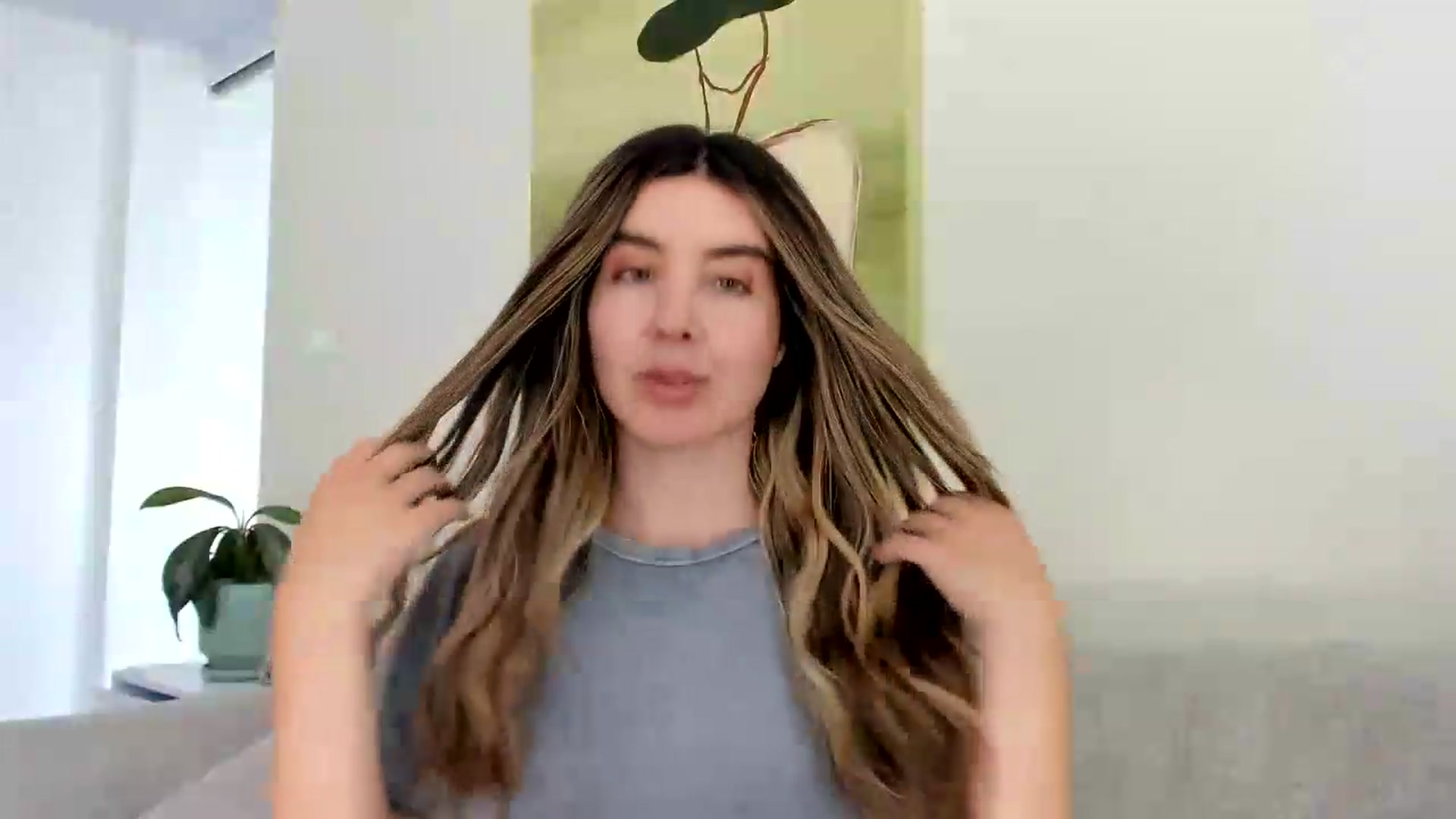Gallery image thumbnail from LauraVega's myfreecams stream on, 08/08/2026, 18:27 image 2 of 20