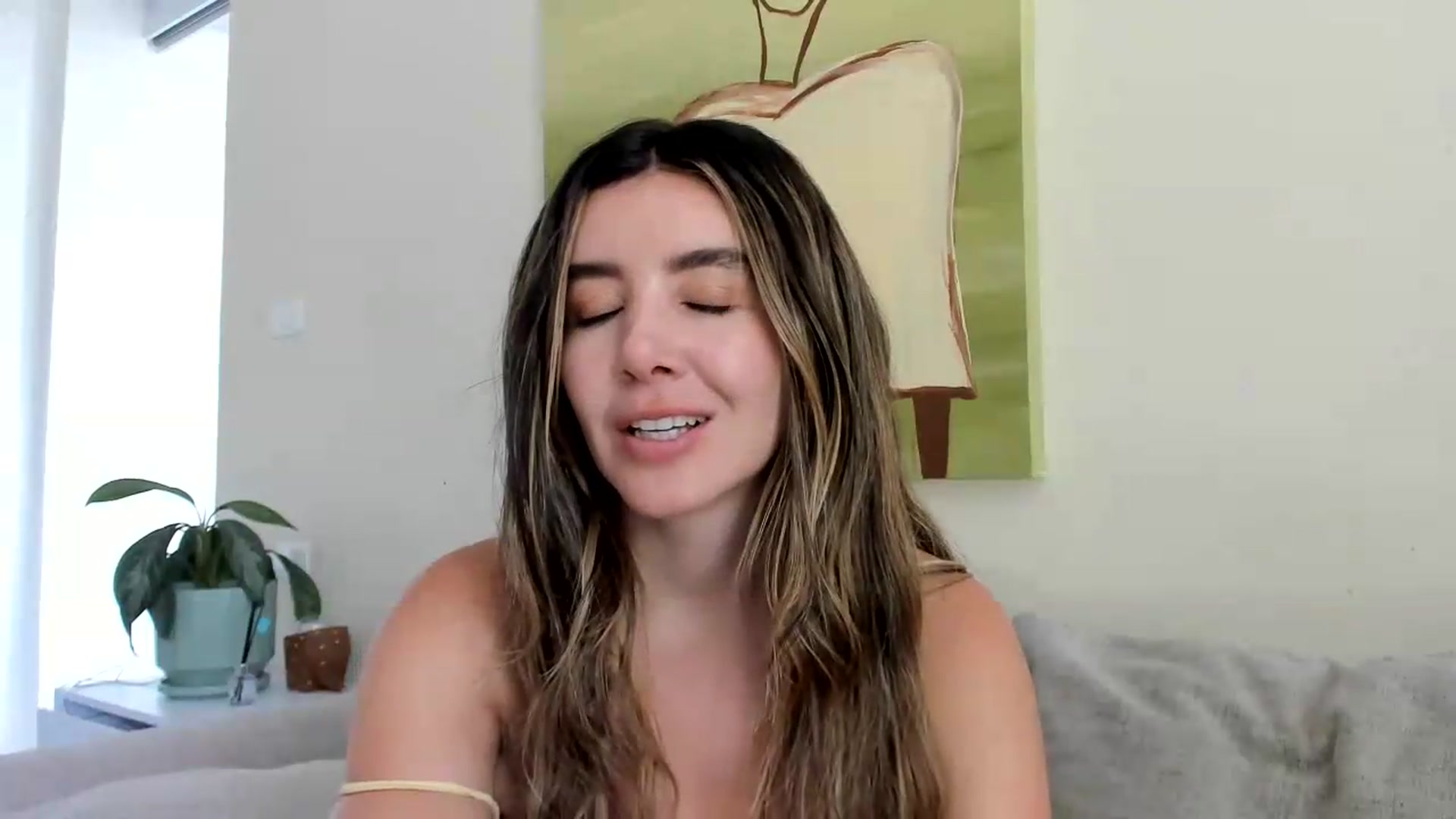 Gallery image thumbnail from LauraVega's myfreecams stream on, 08/09/2026, 18:08 image 10 of 20