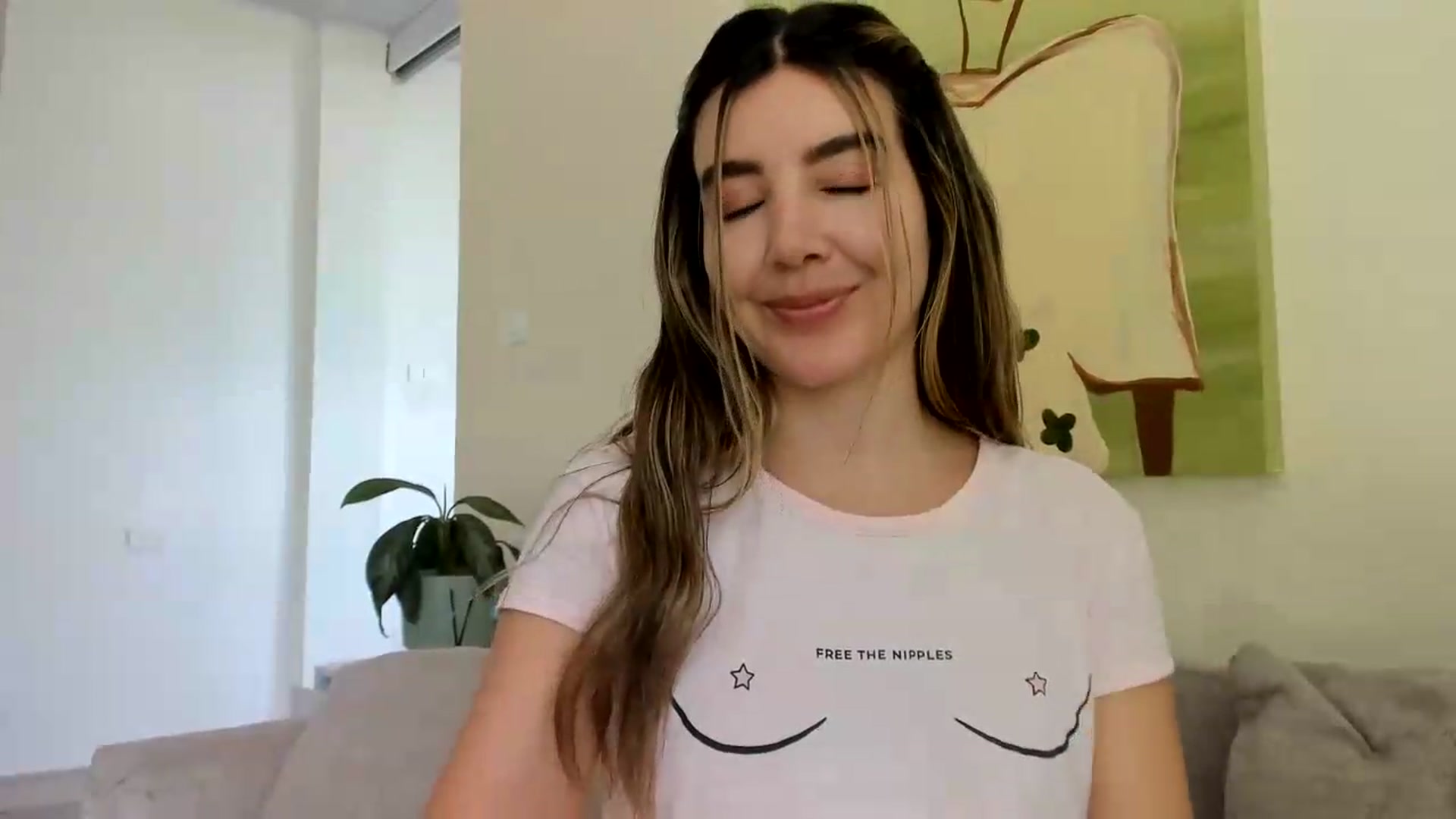 Gallery image thumbnail from LauraVega's myfreecams stream on, 08/12/2026, 16:00 image 7 of 20