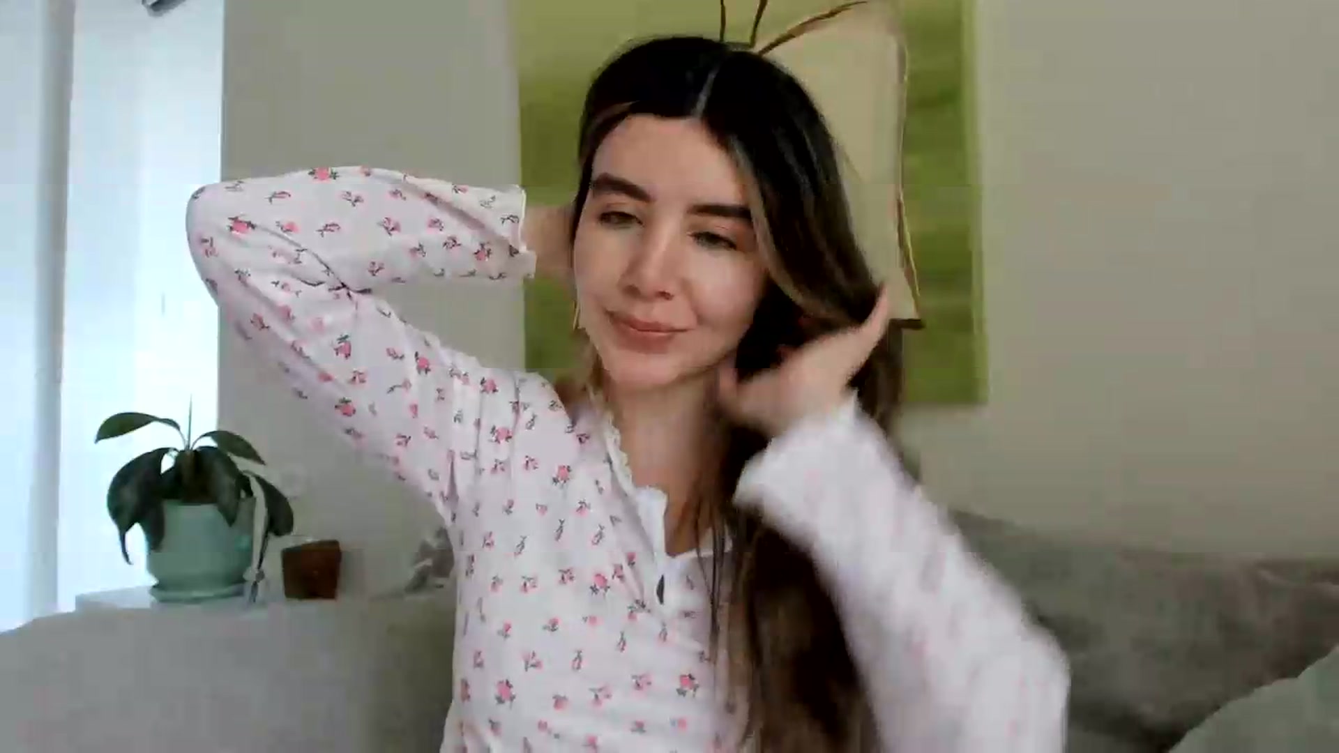 Gallery image thumbnail from LauraVega's myfreecams stream on, 08/21/2026, 17:50 image 18 of 20