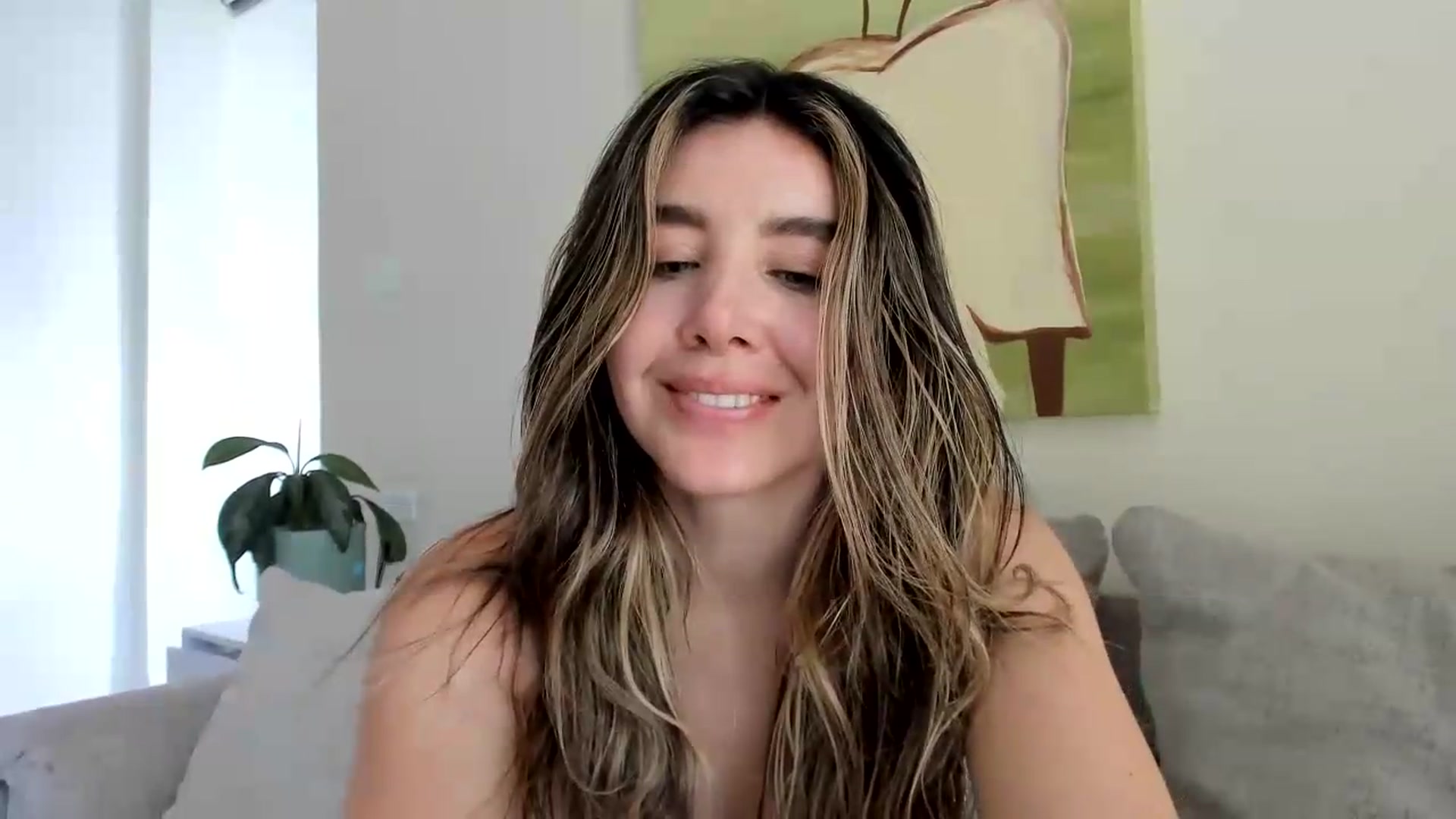 Gallery image thumbnail from LauraVega's myfreecams stream on, 08/23/2026, 18:25 image 7 of 20